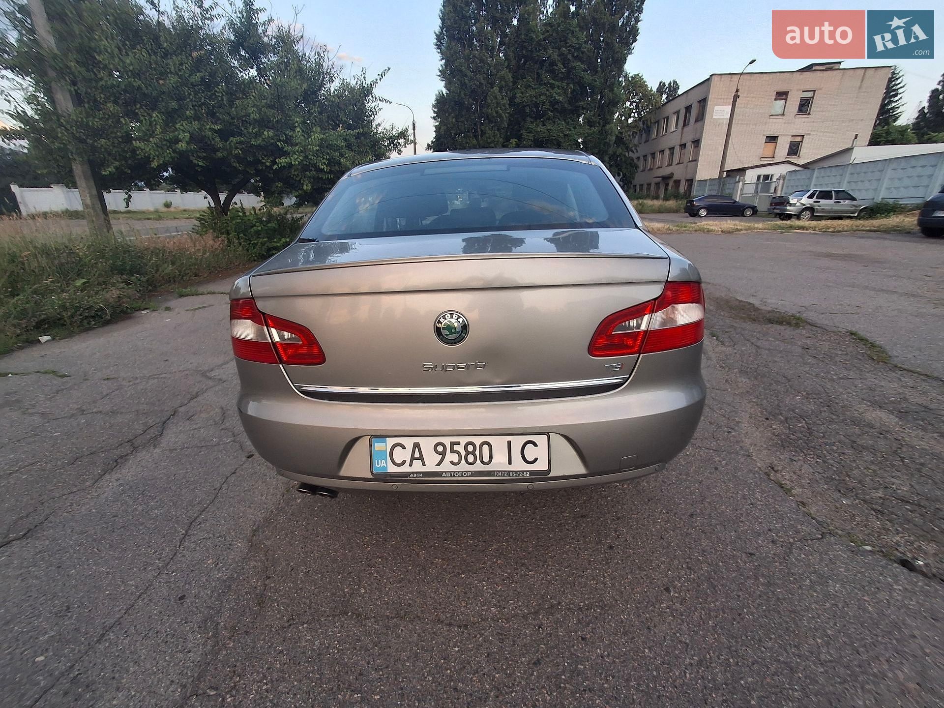 Skoda Superb 2012 VIN TMBAB43T3CB300927 фото оголошення 11 з 18