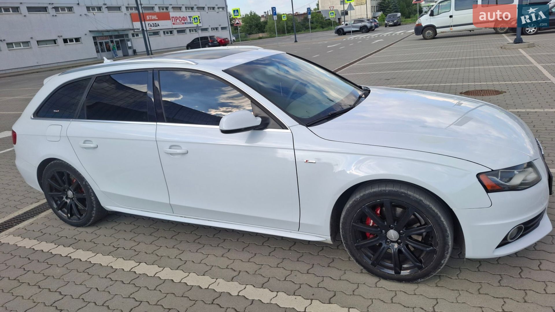 Audi A4 2012 VIN WAUWFAFL2CA113556 фото оголошення 11 з 28
