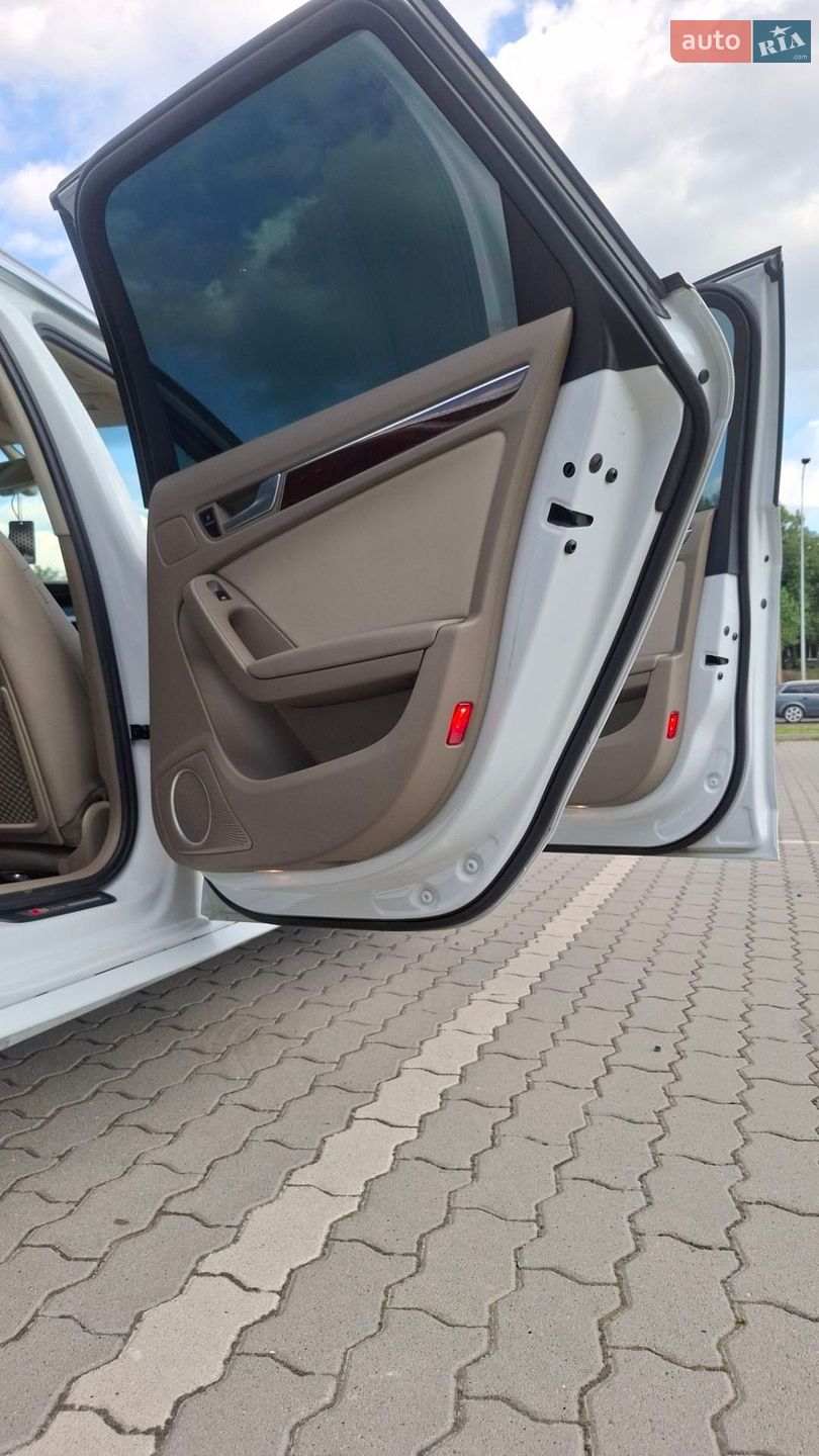 Audi A4 2012 VIN WAUWFAFL2CA113556 фото оголошення 17 з 28