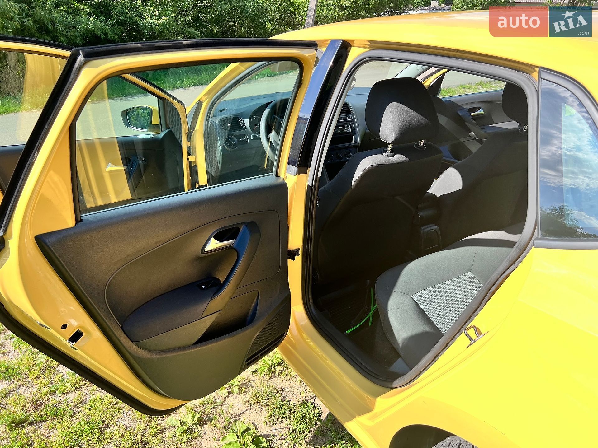 Volkswagen Polo 2011 VIN WVWZZZ6RZBY212985 фото оголошення 8 з 15