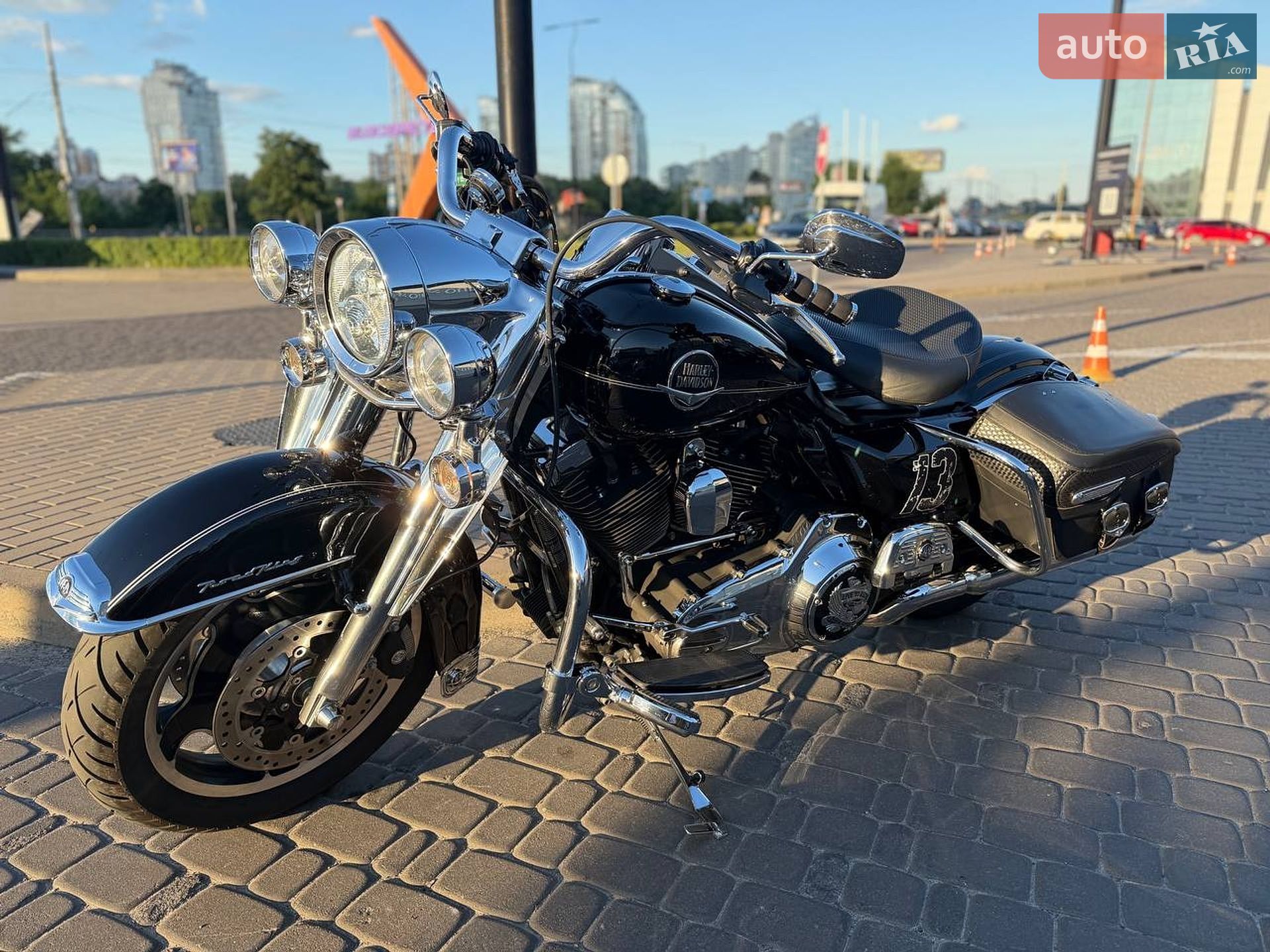 Harley-Davidson Road King 2010 VIN 1HD1FR417AB657375 фото оголошення 10 з 49