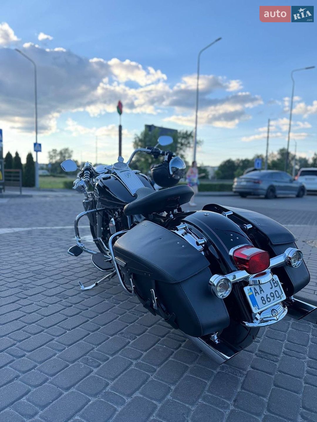 Harley-Davidson Road King 2010 VIN 1HD1FR417AB657375 фото оголошення 8 з 49