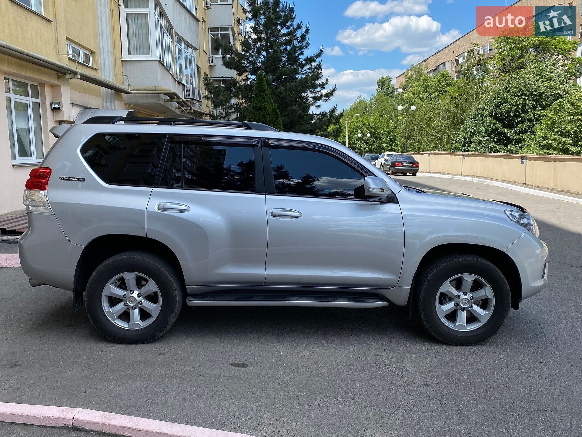 Toyota Land Cruiser Prado 2011 VIN JTEBU3FJ905021815 фото оголошення 6 з 35