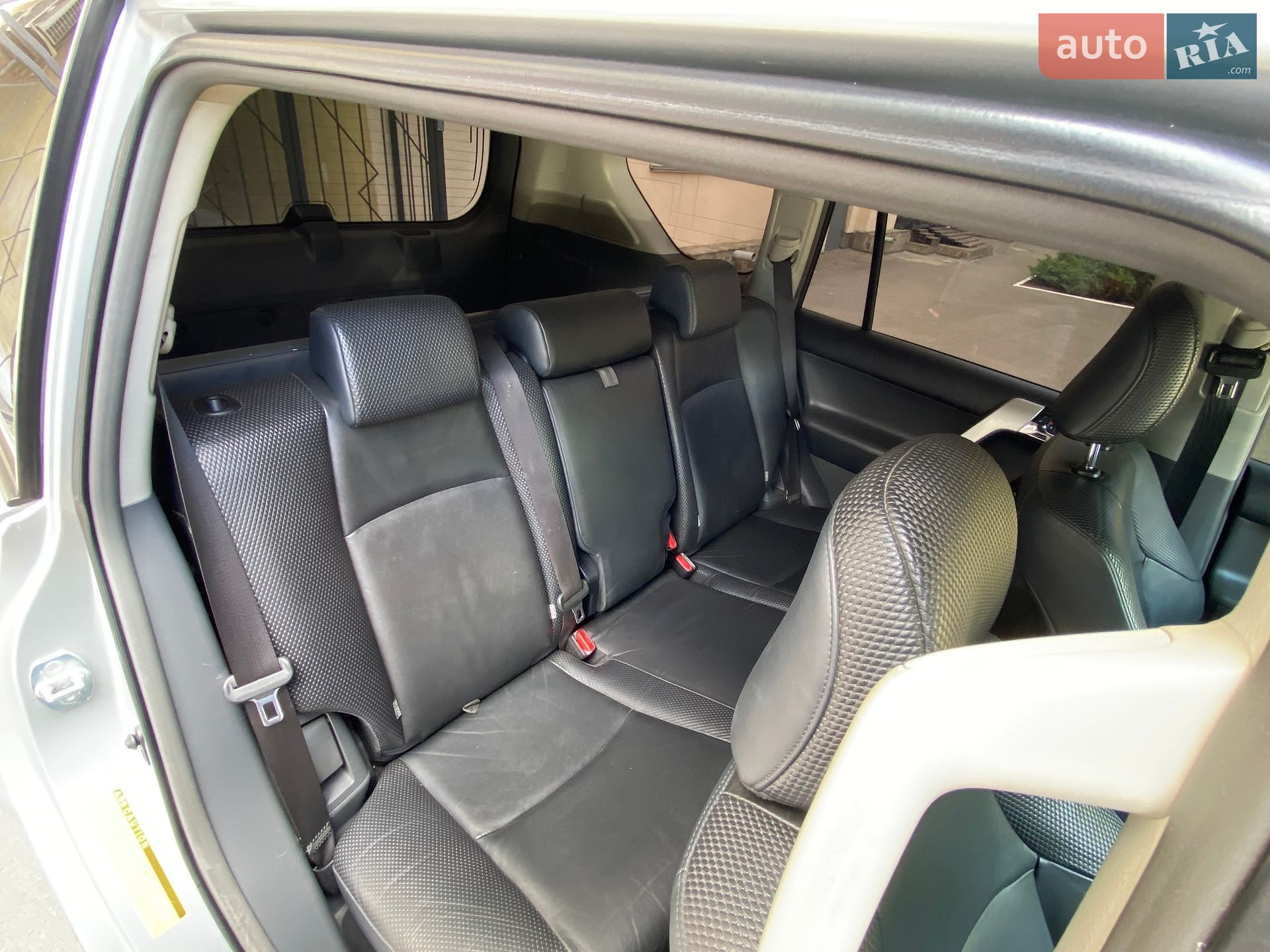 Toyota Land Cruiser Prado 2011 VIN JTEBU3FJ905021815 фото оголошення 18 з 35