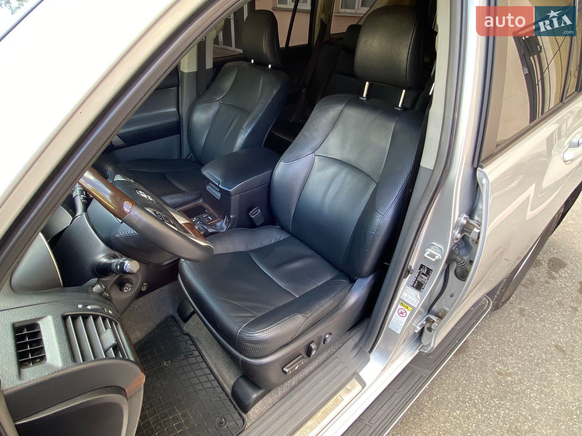 Toyota Land Cruiser Prado 2011 VIN JTEBU3FJ905021815 фото оголошення 29 з 35