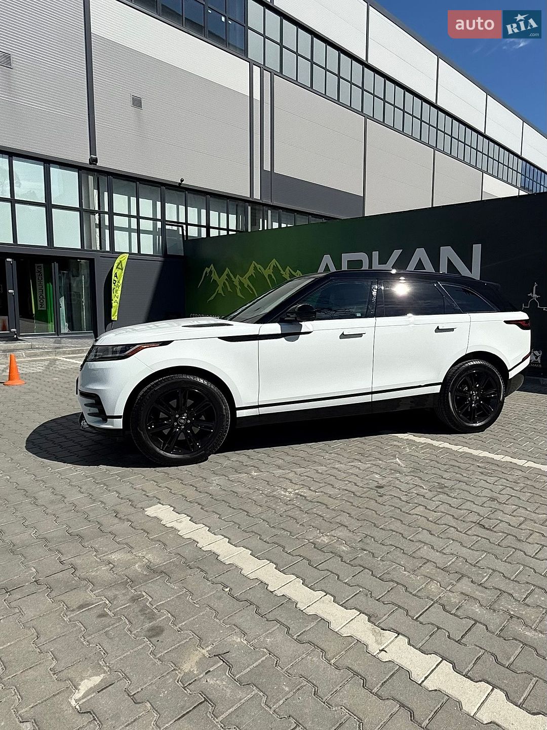Land Rover Range Rover Velar 2023 VIN SALYT2EX2PA365367 фото оголошення 15 з 17