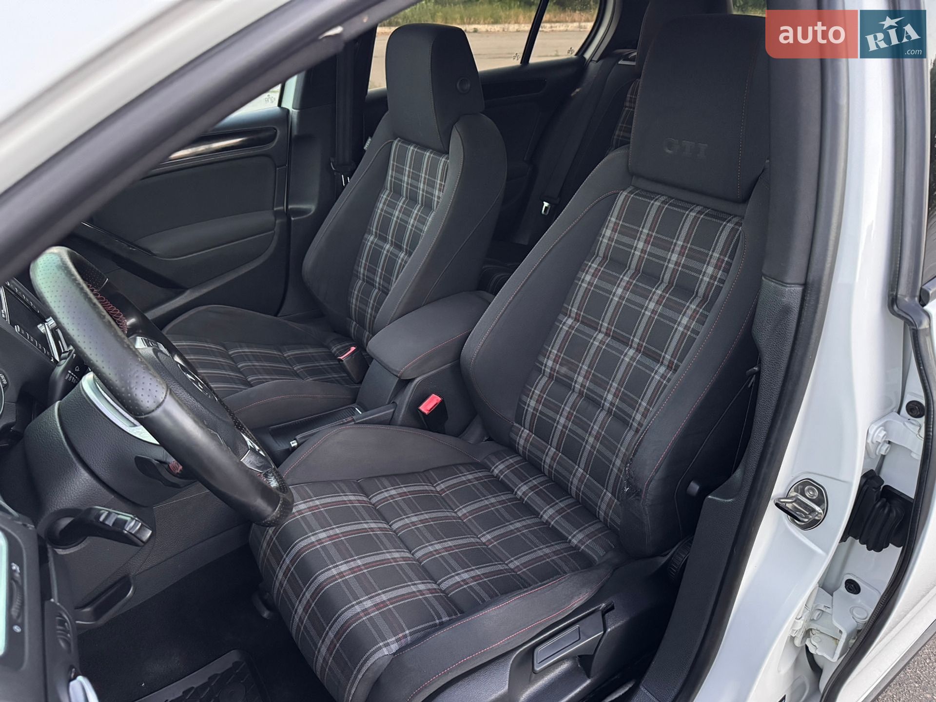 Volkswagen Golf GTI 2010 VIN WVWZZZ1KZAW425837 фото оголошення 14 з 14