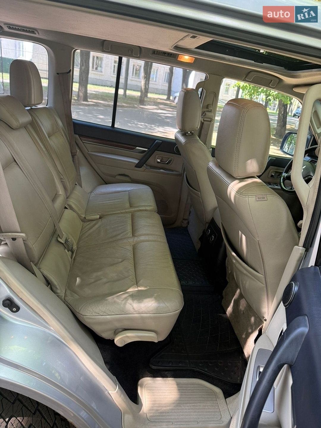 Mitsubishi Pajero 2007 VIN JMYLRV93W7J718460 фото оголошення 20 з 26