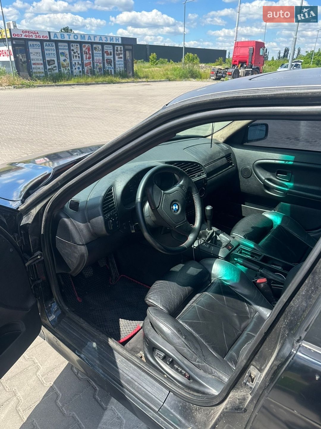 BMW 3 Series 1994 VIN WBACB31080FD85991 фото оголошення 11 з 16