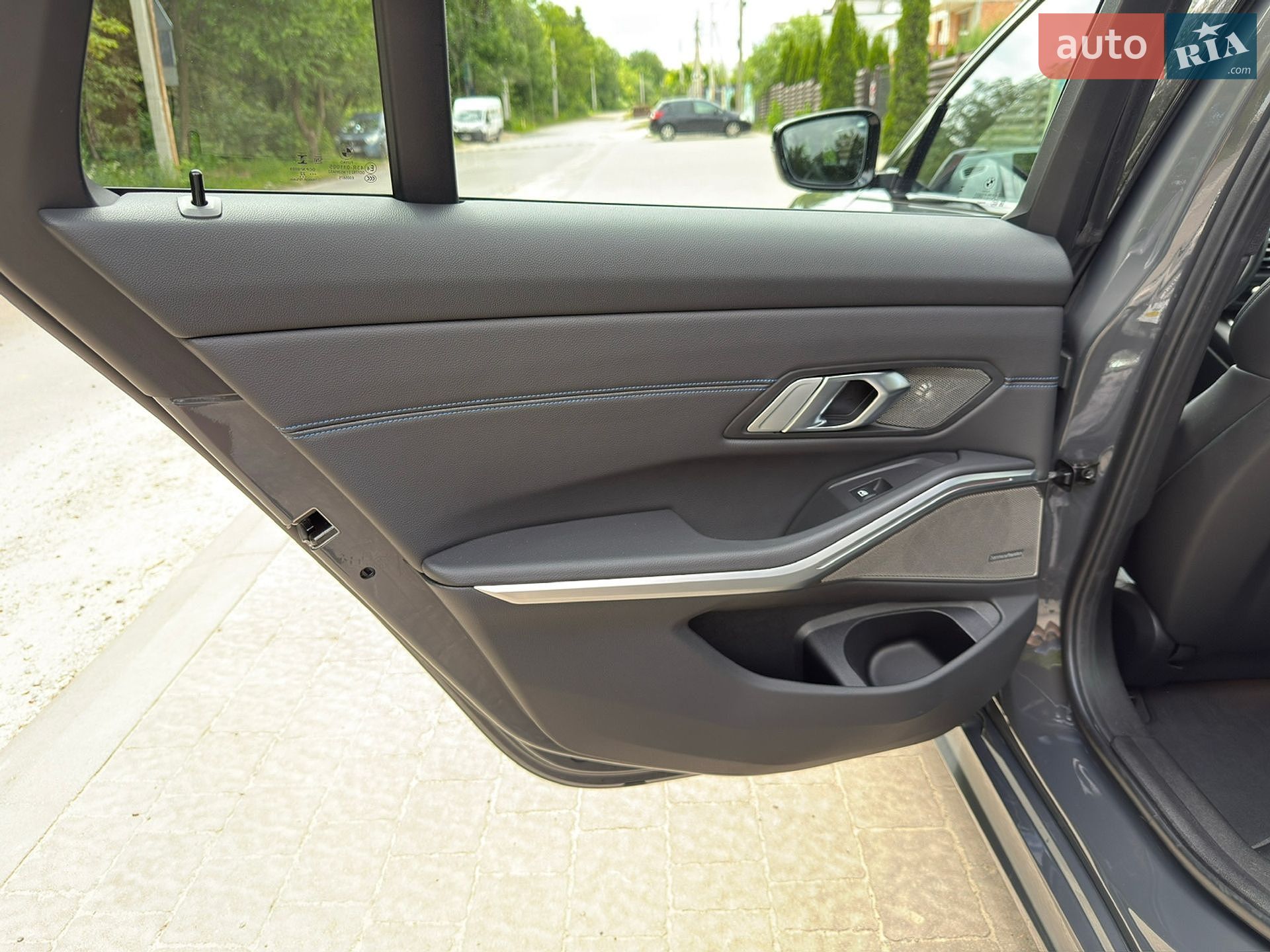 BMW 3 Series 2022 VIN WBA51FZ050FN59000 фото оголошення 61 з 104