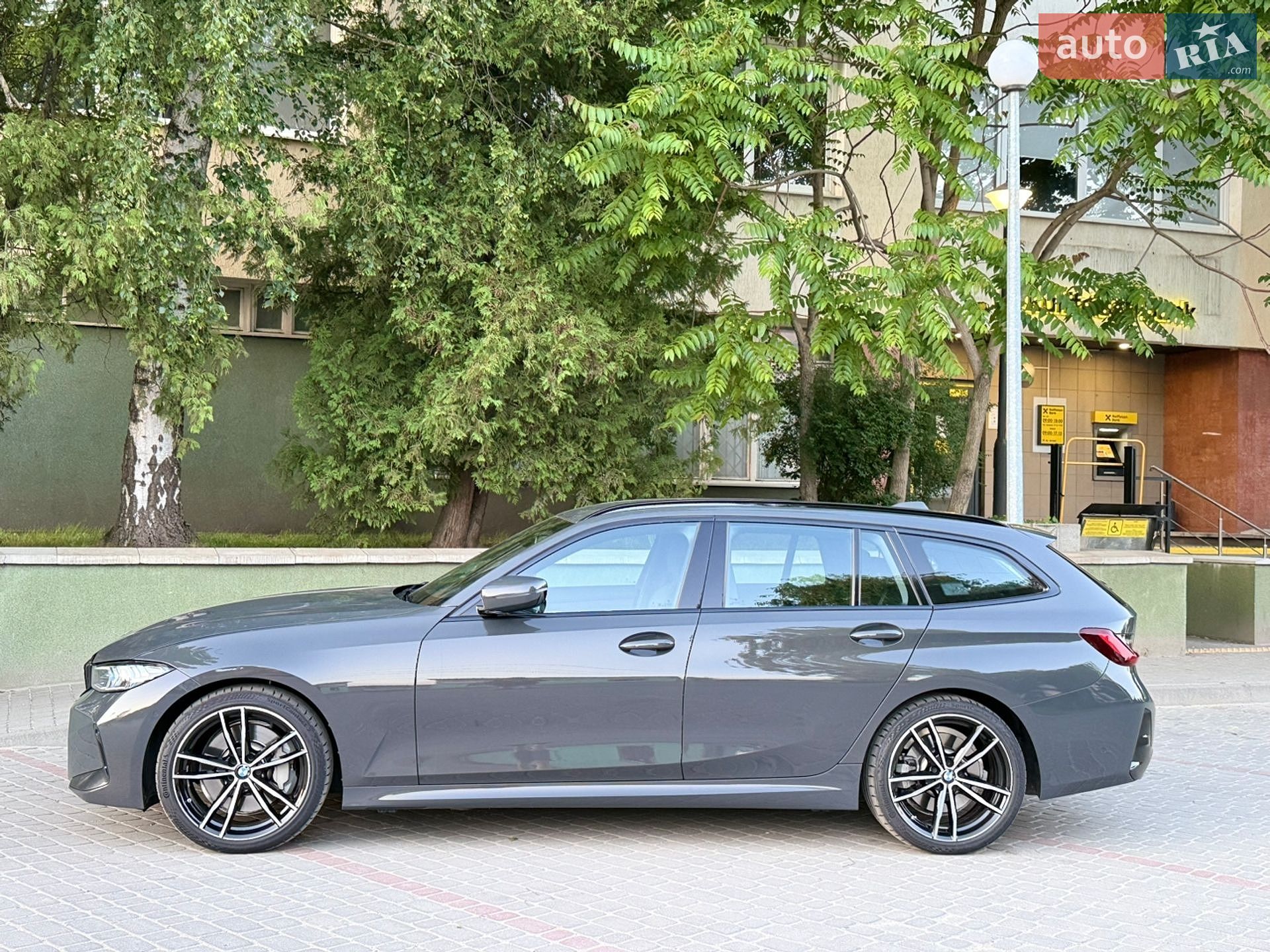 BMW 3 Series 2022 VIN WBA51FZ050FN59000 фото оголошення 76 з 104