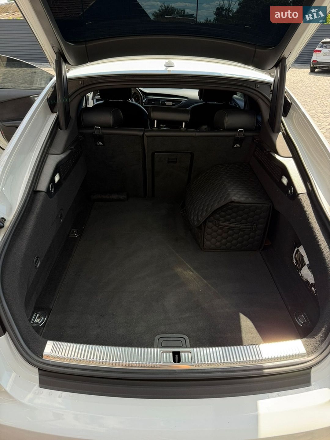 Audi A7 Sportback 2014 VIN WAUZZZ4G7FN011255 фото оголошення 12 з 18