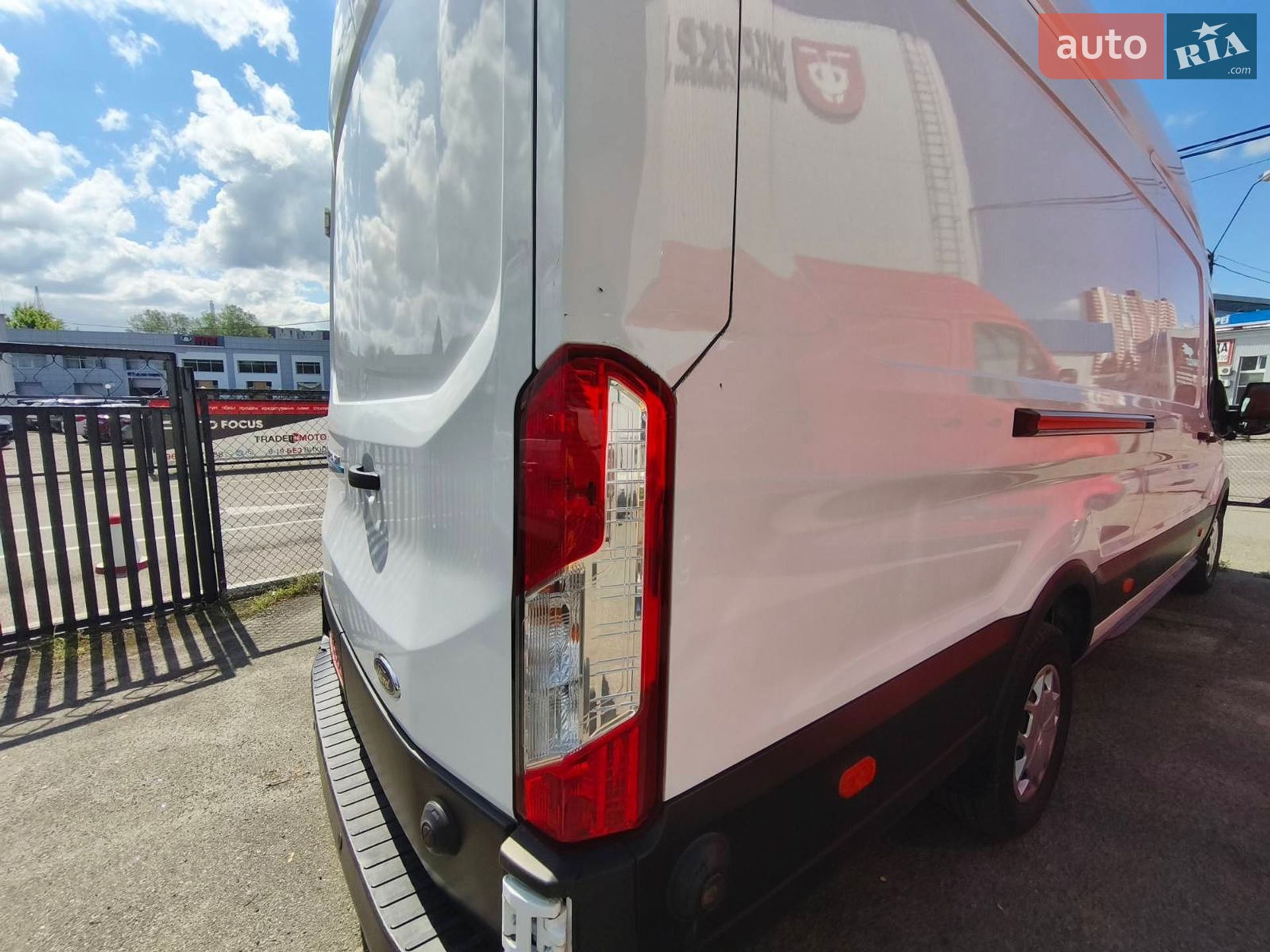 Ford E-Transit 2022 VIN WF0EXXTTRBNJ15974 фото оголошення 8 з 30