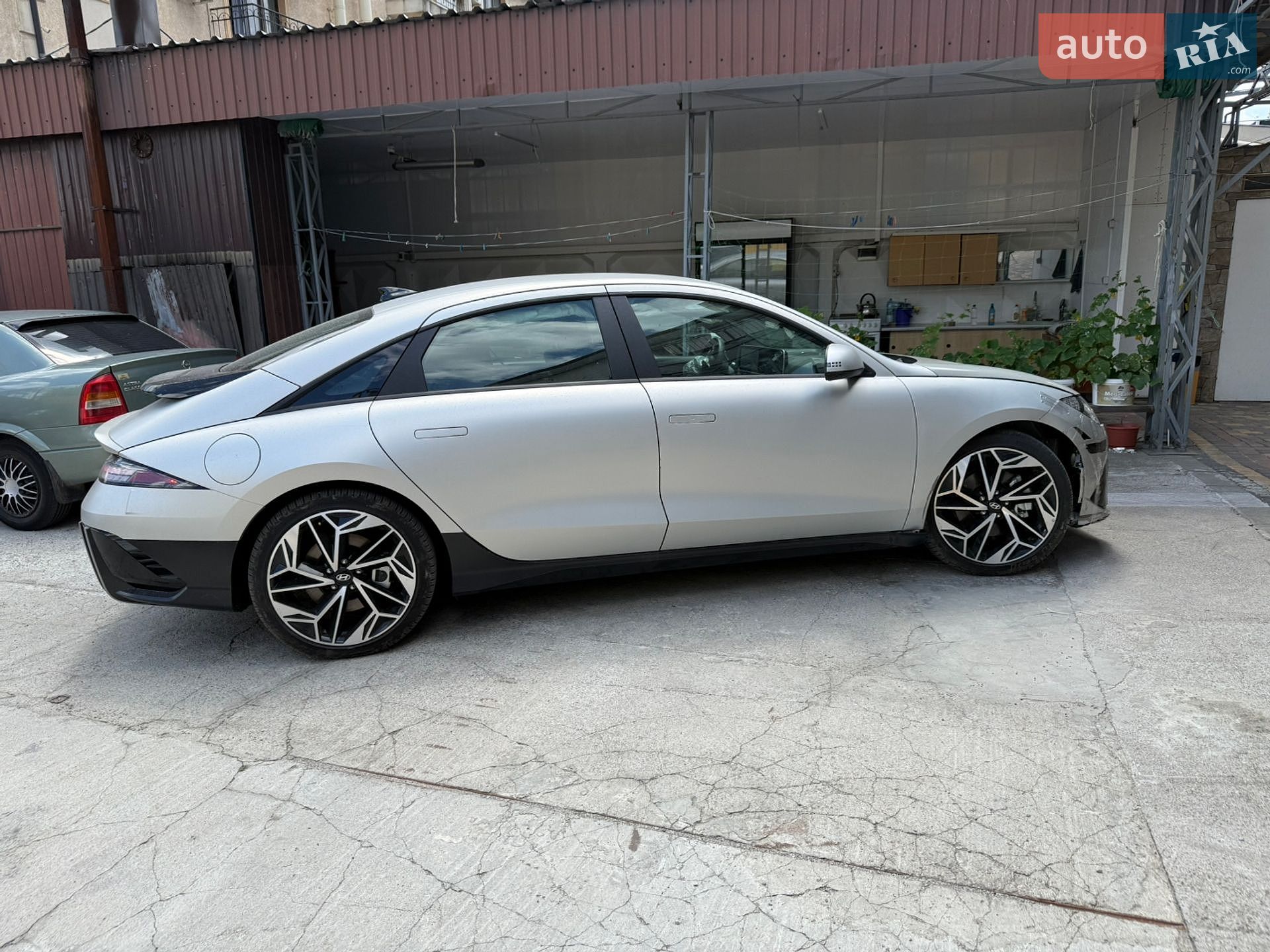 Hyundai Ioniq 6 2023 VIN KMHM34AA4PA041769 фото оголошення 14 з 65