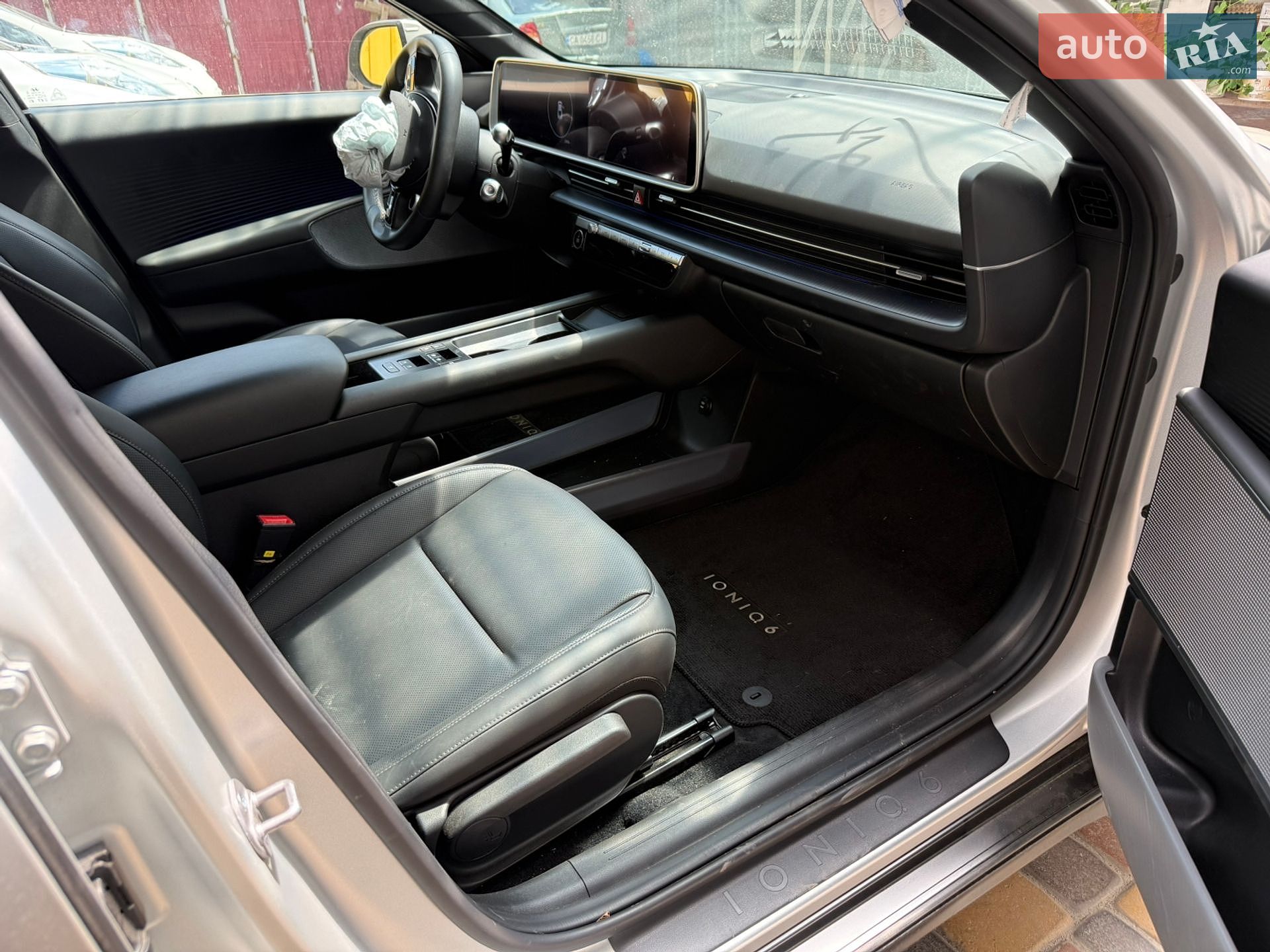 Hyundai Ioniq 6 2023 VIN KMHM34AA4PA041769 фото оголошення 17 з 59