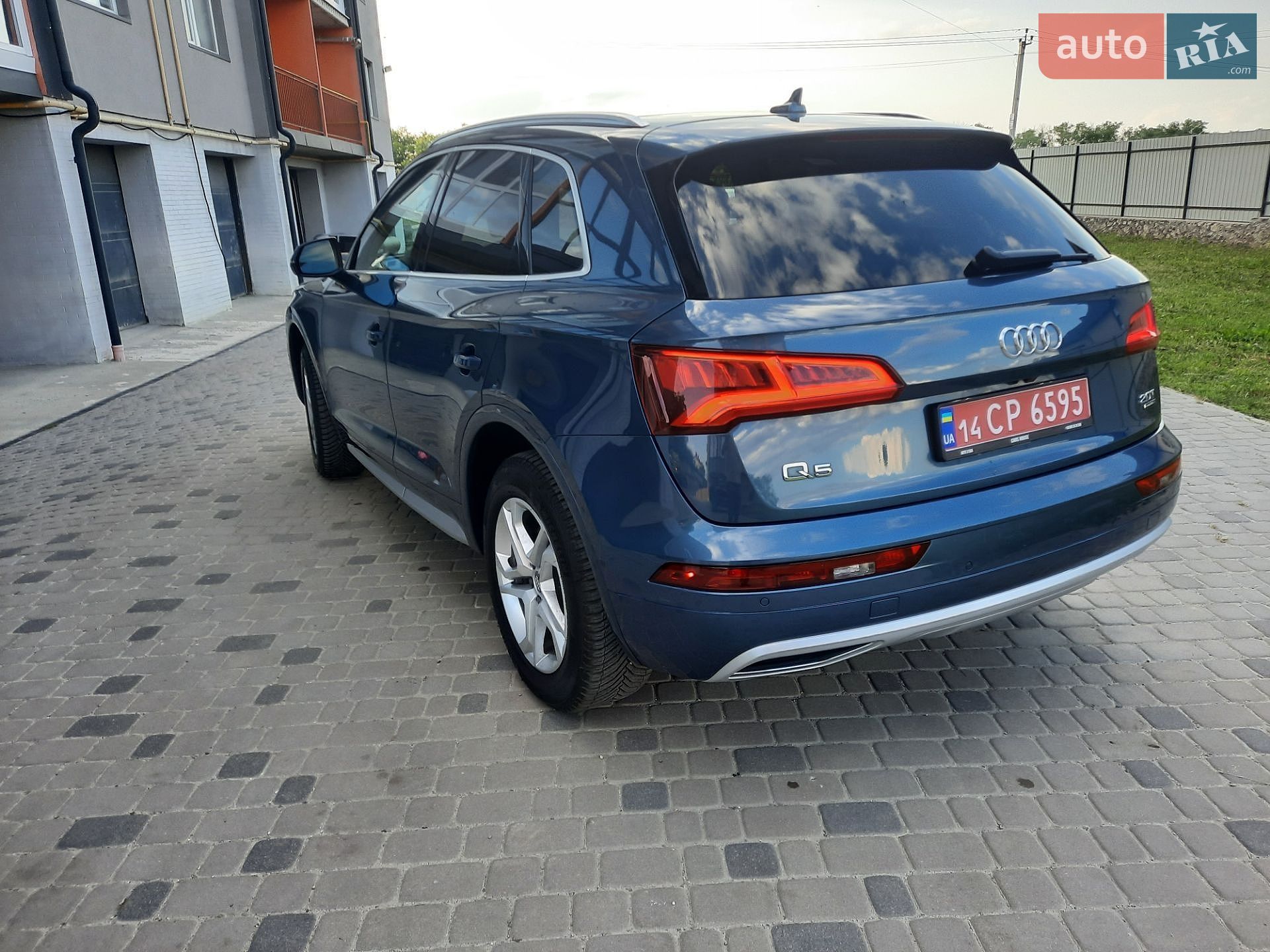 Audi Q5 2018 VIN WA1BNAFY4J2172819 фото оголошення 32 з 83