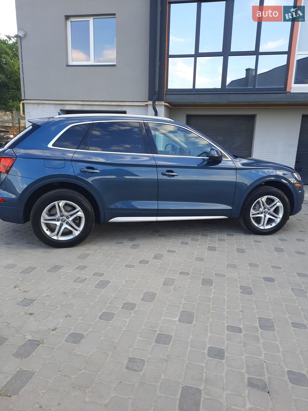Audi Q5 2018 VIN WA1BNAFY4J2172819 фото оголошення 41 з 83