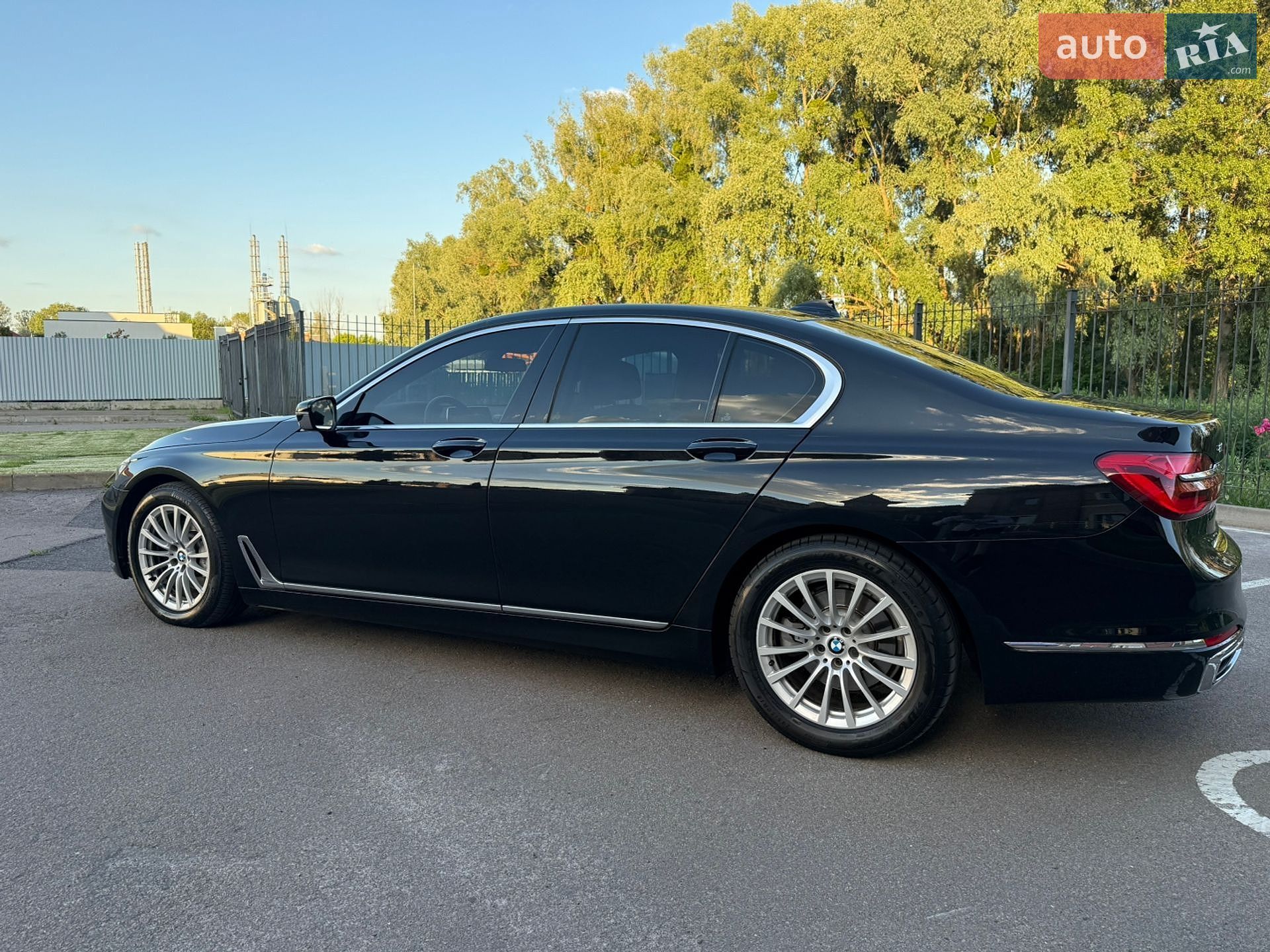 BMW 7 Series 2017 VIN WBA7C01090G493590 фото оголошення 7 з 38