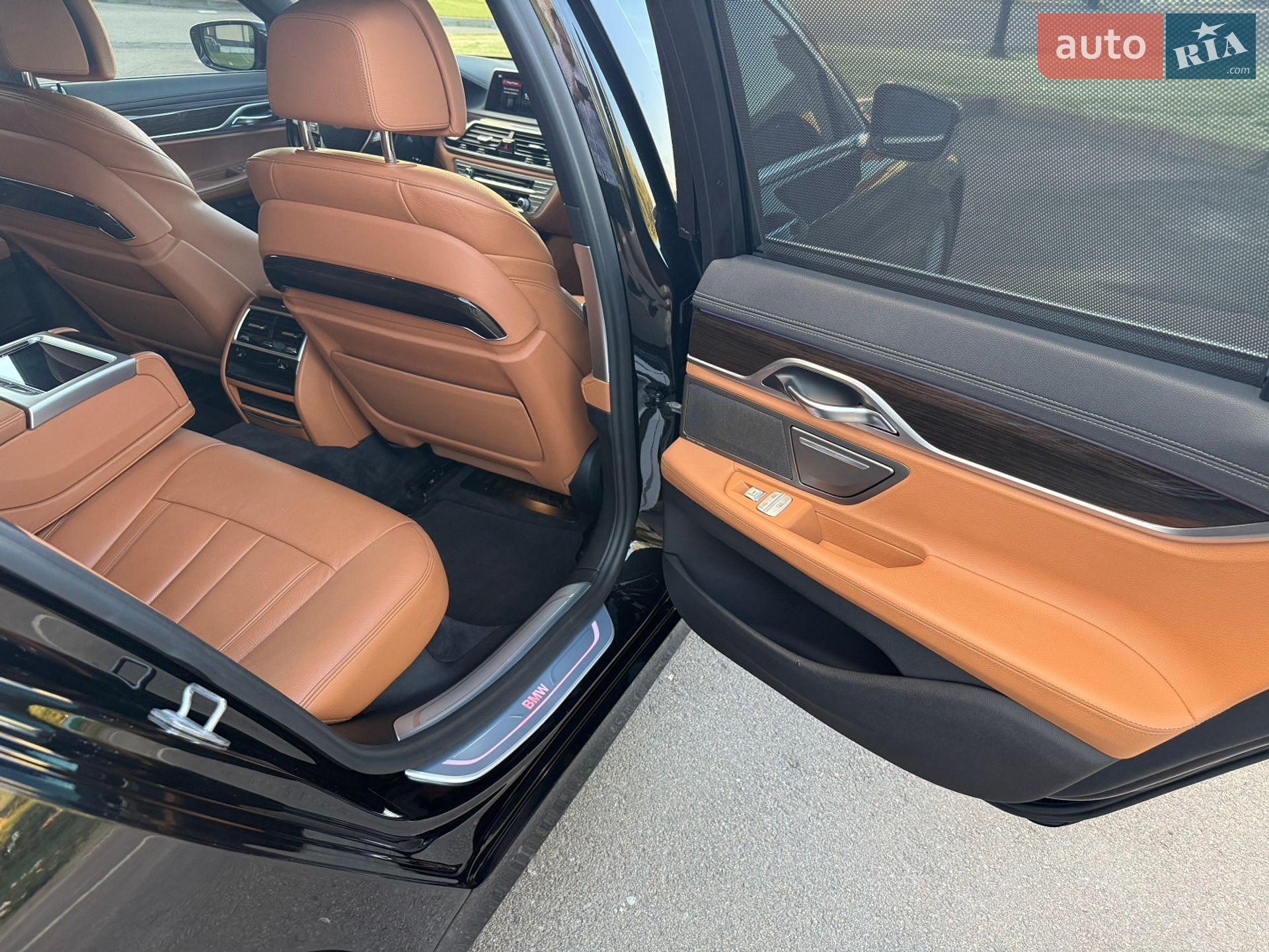 BMW 7 Series 2017 VIN WBA7C01090G493590 фото оголошення 33 з 38