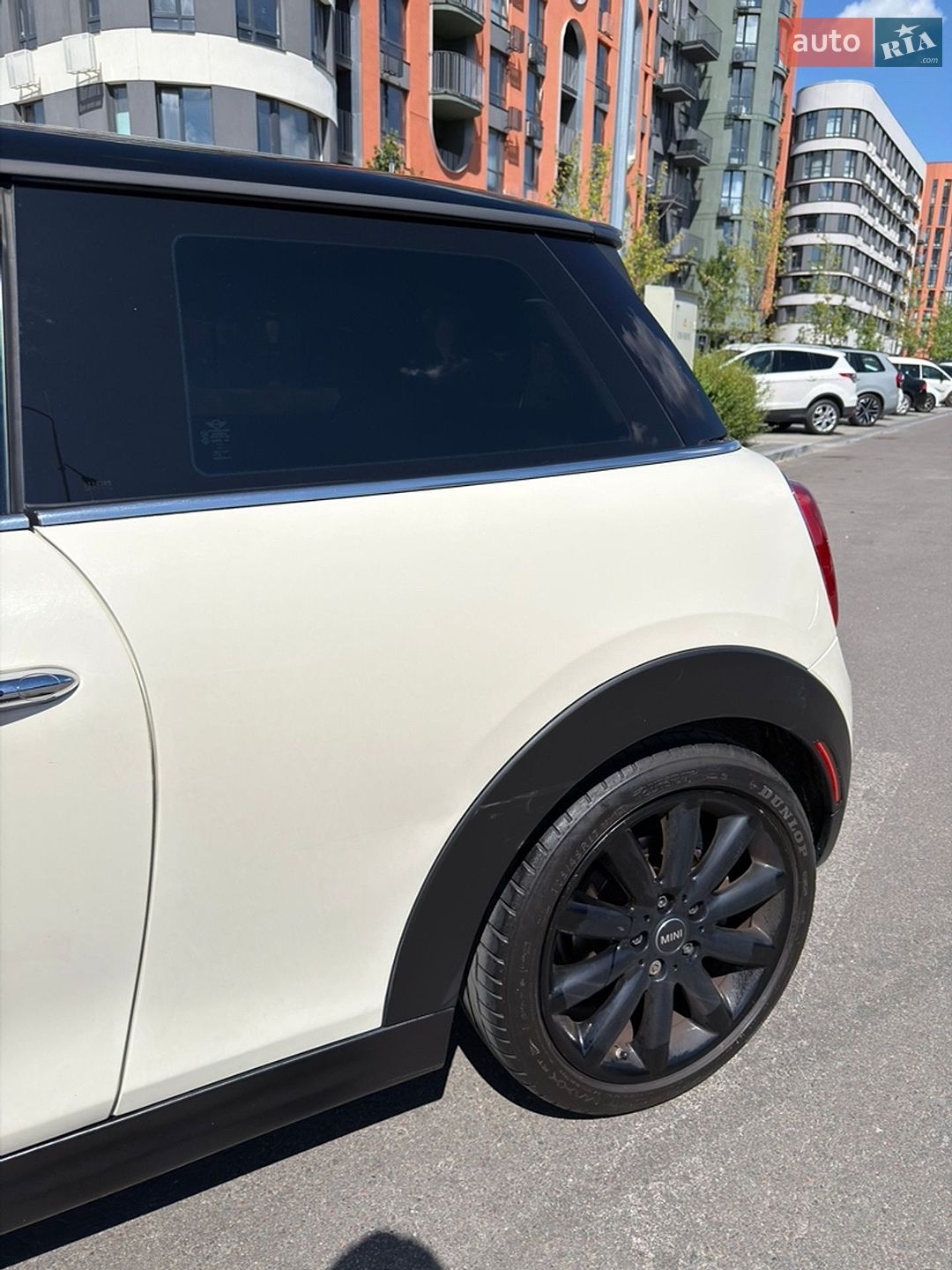 Mini Cooper 2015 VIN WMWXM5C50FT942125 фото оголошення 4 з 18