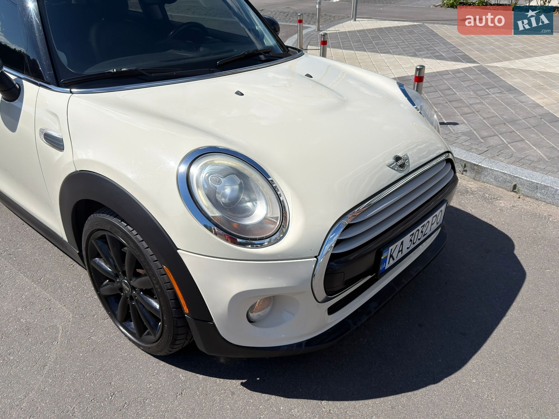 Mini Cooper 2015 VIN WMWXM5C50FT942125 фото оголошення 5 з 18