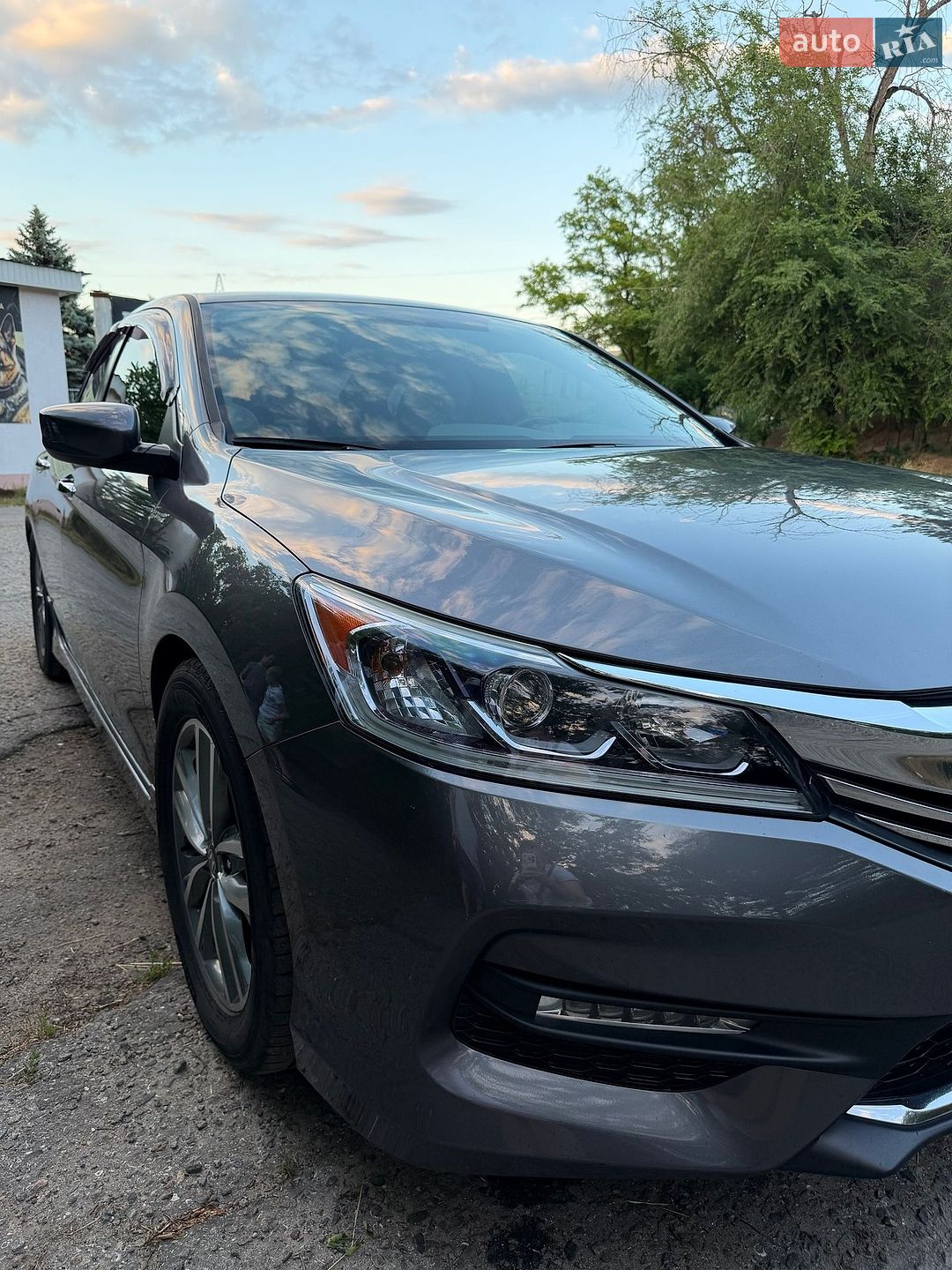 Honda Accord 2016 VIN 1HGCR2F56GA160116 фото оголошення 2 з 17