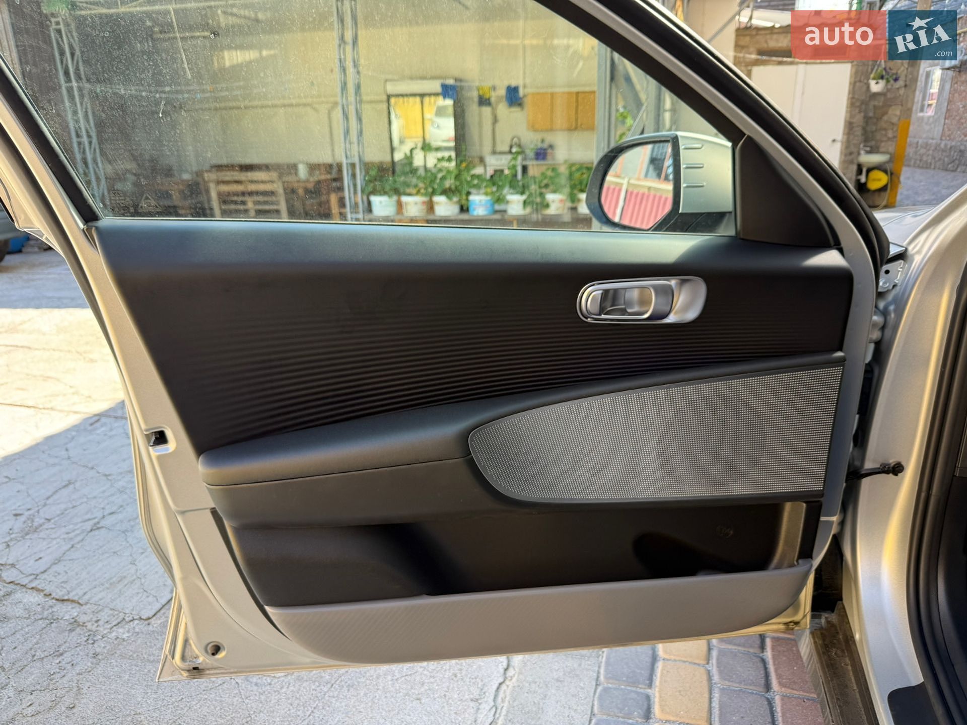 Hyundai Ioniq 6 2023 VIN KMHM34AA4PA041769 фото оголошення 8 з 48
