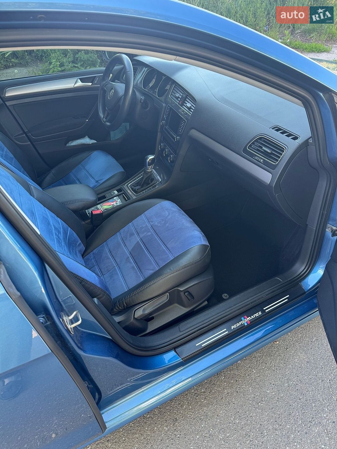 Volkswagen e-Golf 2015 VIN WVWKP7AU7FW906151 фото оголошення 17 з 23
