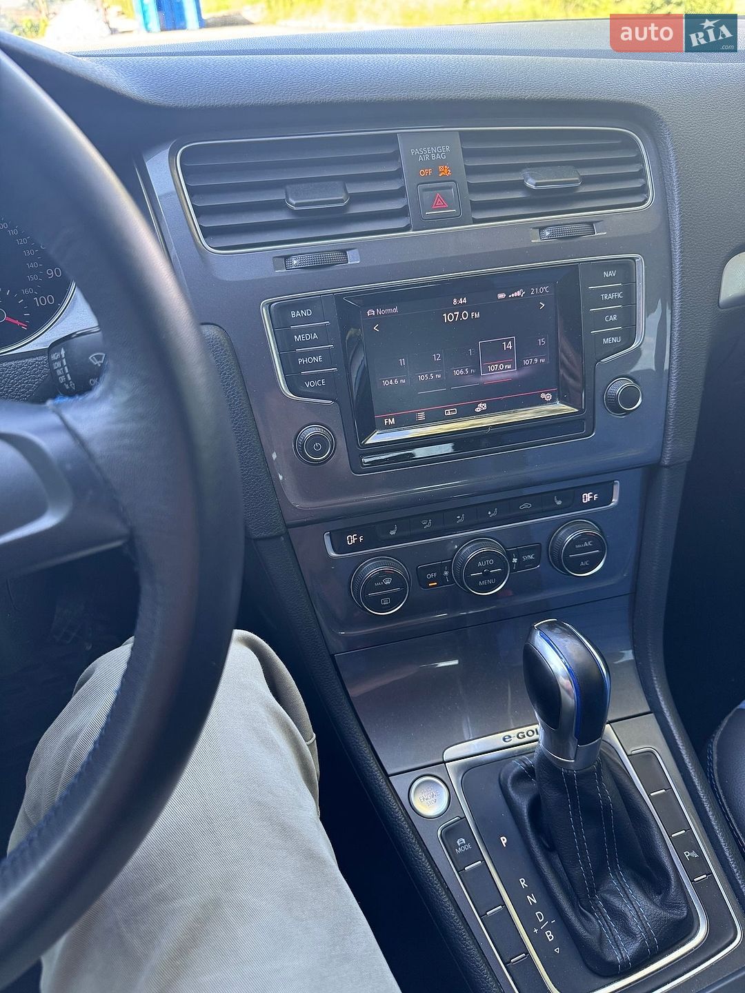 Volkswagen e-Golf 2015 VIN WVWKP7AU7FW906151 фото оголошення 22 з 23