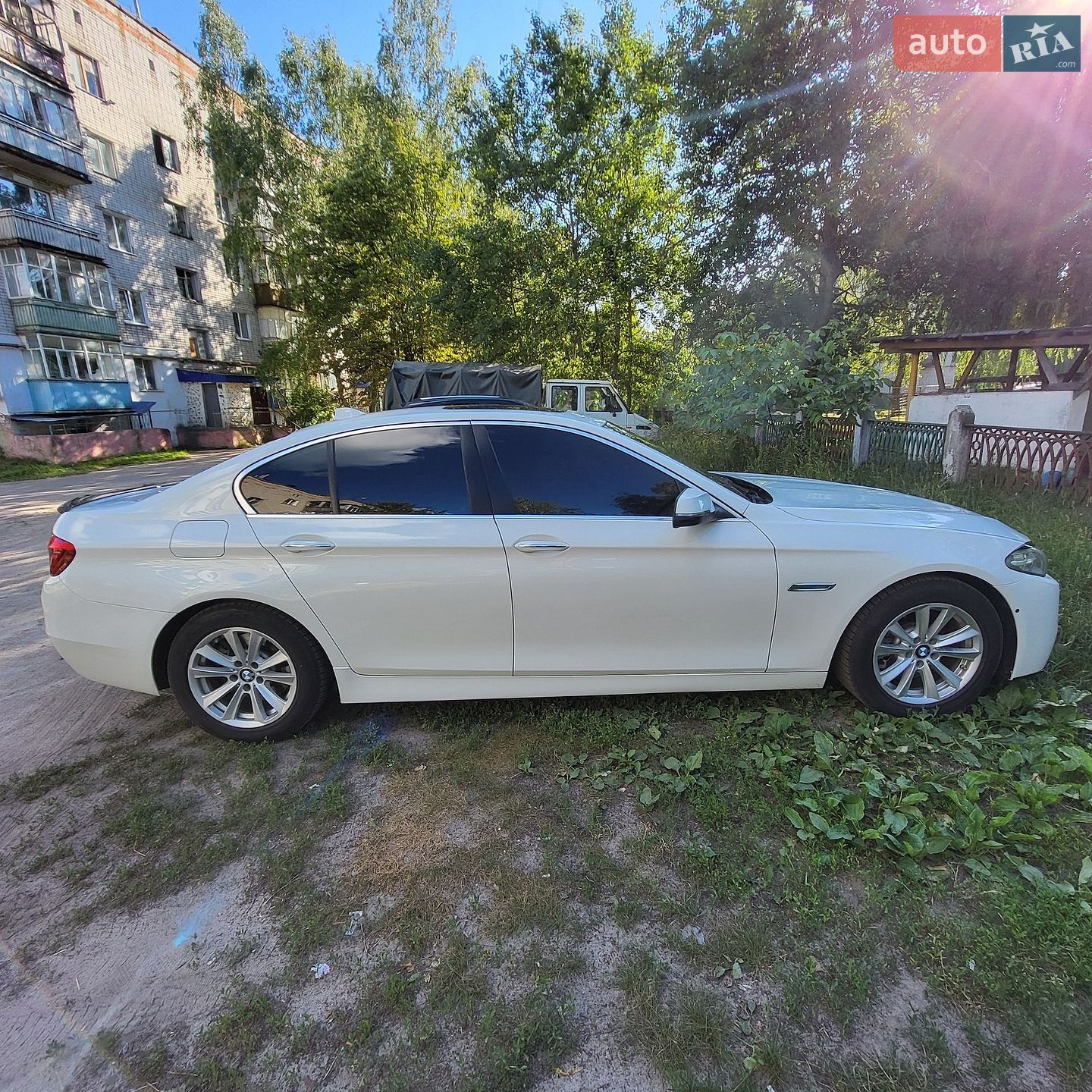 BMW 5 Series 2014 VIN WBA5A5C55FD515291 фото оголошення 3 з 22