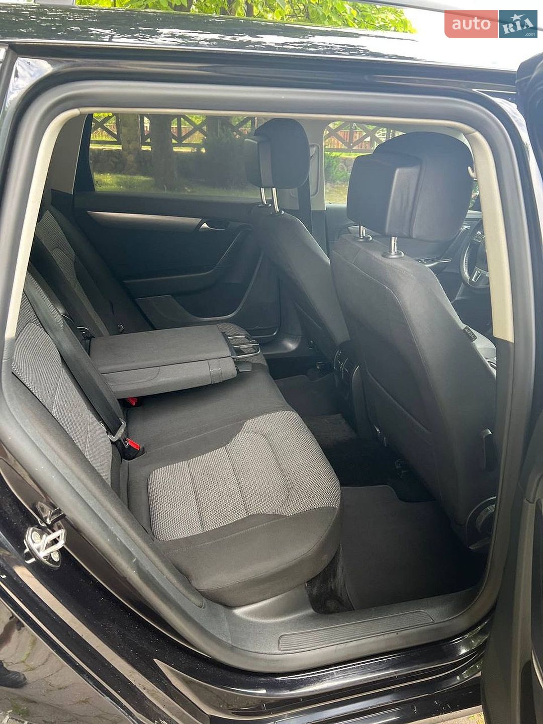Volkswagen Passat 2012 VIN WVWZZZ3CZCE135500 фото оголошення 11 з 12