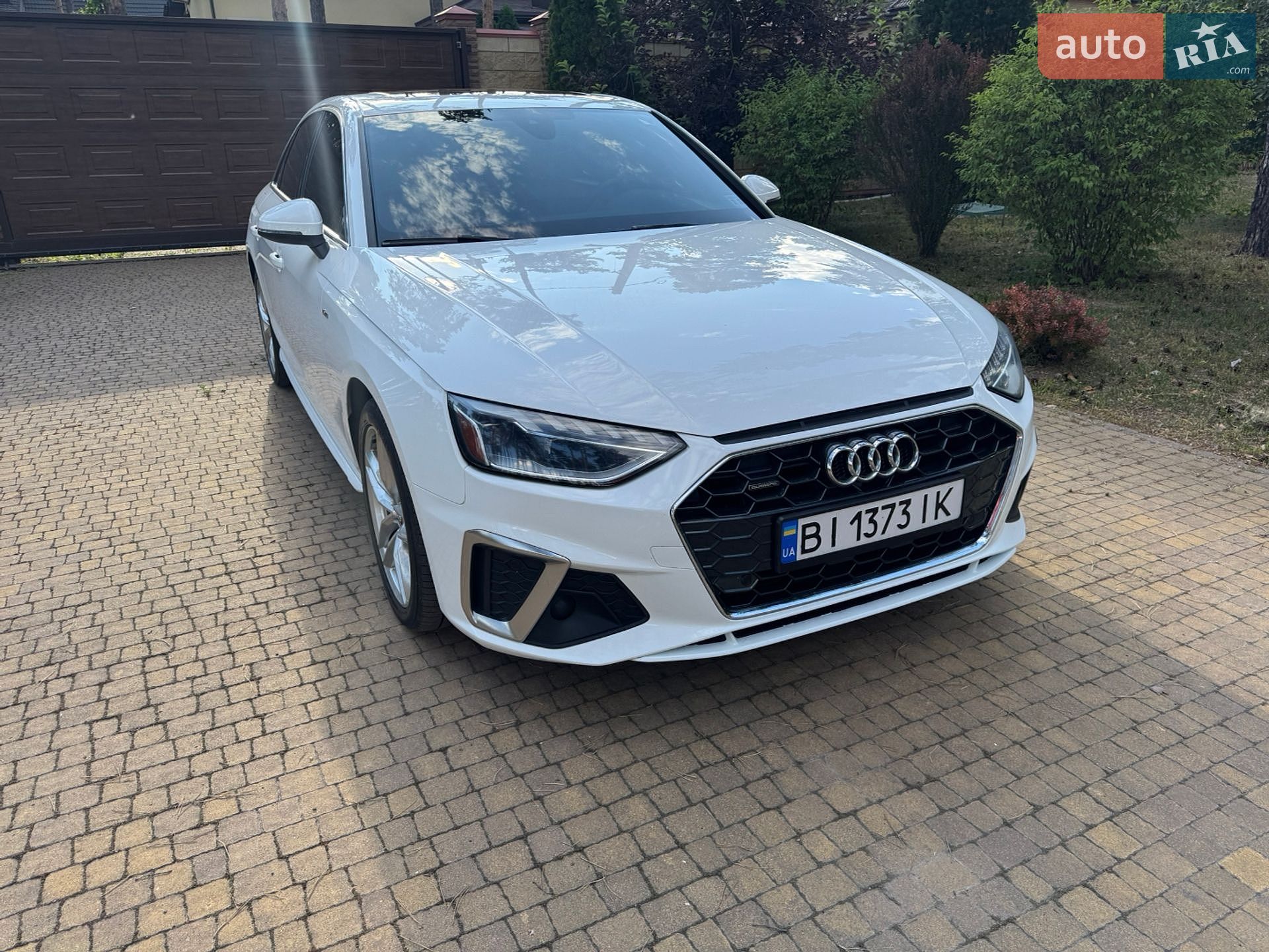 Audi A4 2020 VIN WAUENAF48LN011579 фото оголошення 2 з 42