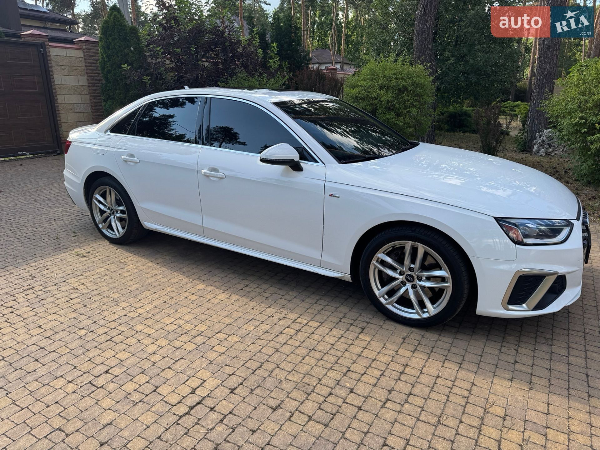 Audi A4 2020 VIN WAUENAF48LN011579 фото оголошення 5 з 42