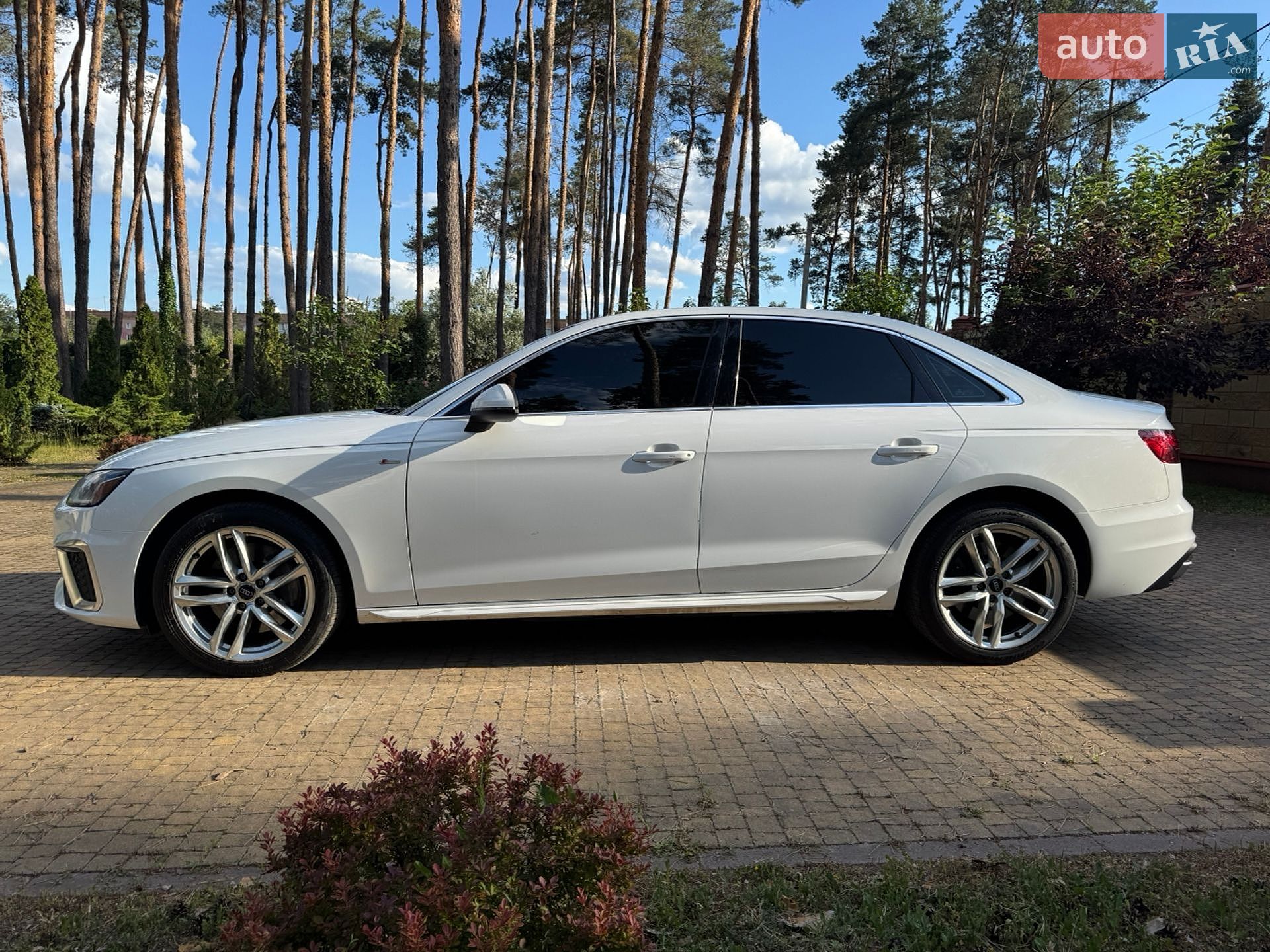 Audi A4 2020 VIN WAUENAF48LN011579 фото оголошення 6 з 42