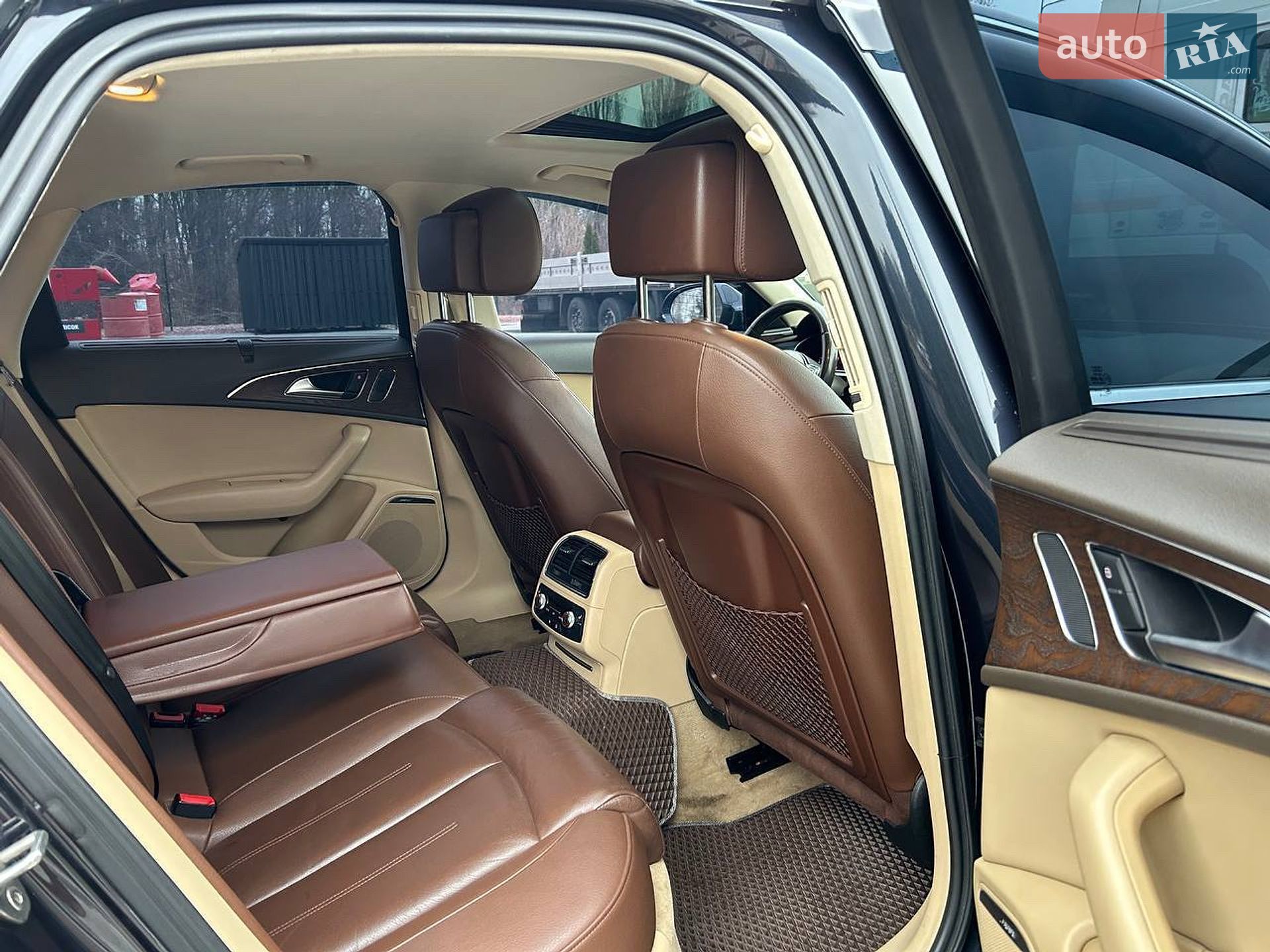 Audi A6 2014 VIN WAUGFAFC0FN003316 фото оголошення 11 з 17