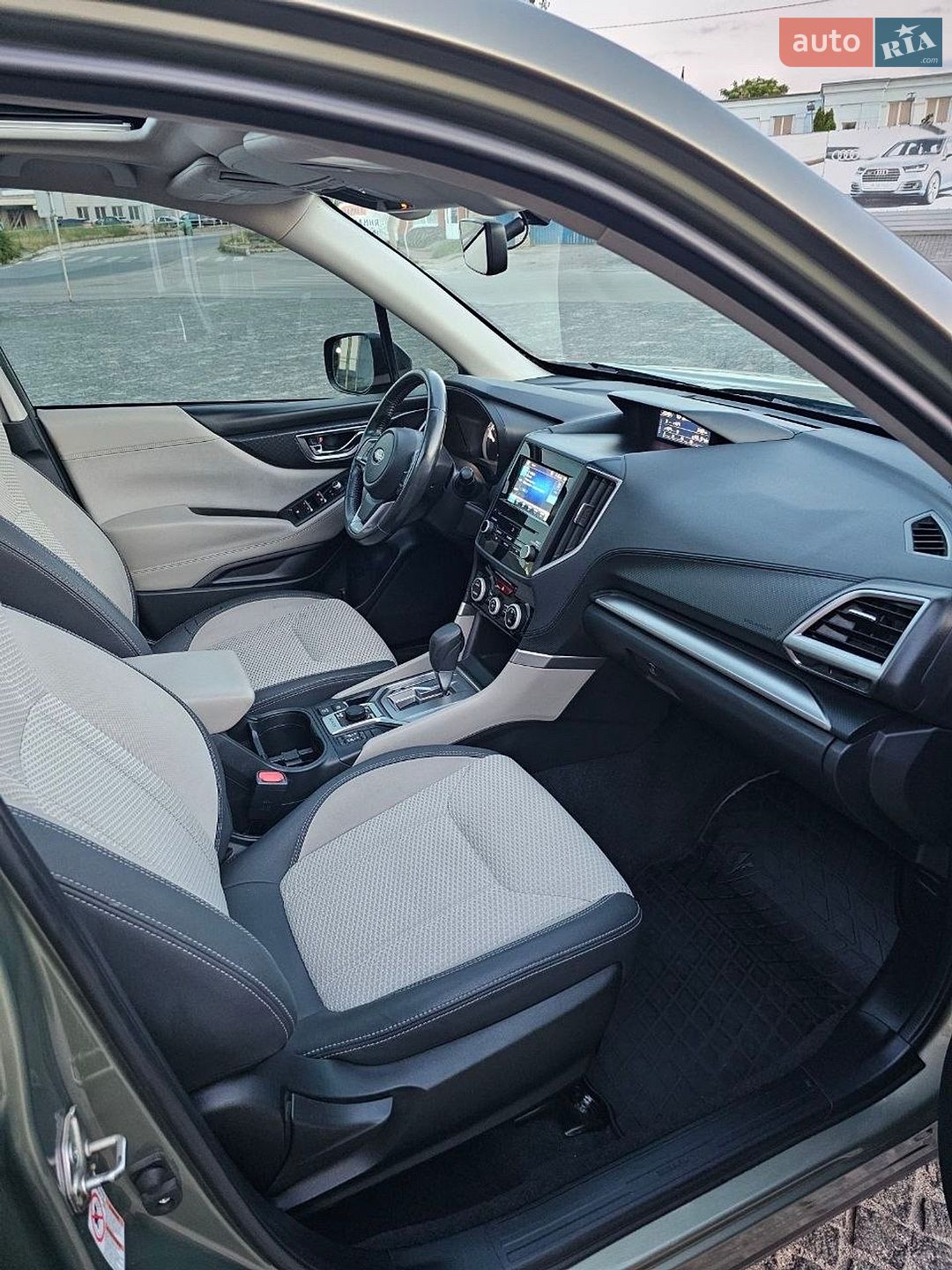 Subaru Forester 2019 VIN JF2SKAJC2LH497173 фото оголошення 29 з 42