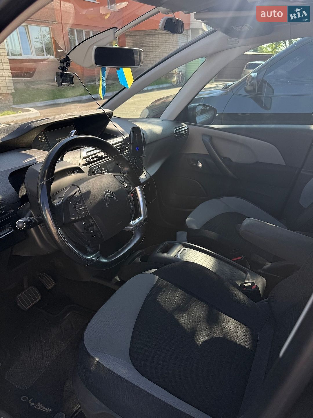 Citroen C4 Picasso 2015 VIN VF73A5GZTFJ724939 фото оголошення 10 з 26