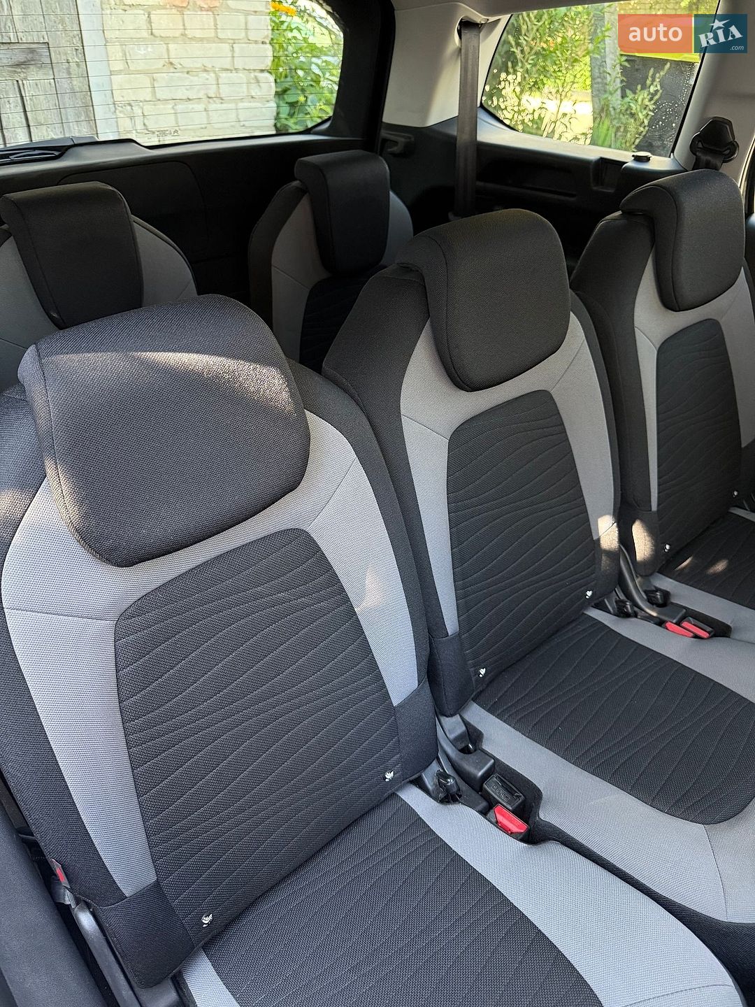 Citroen C4 Picasso 2015 VIN VF73A5GZTFJ724939 фото оголошення 13 з 26