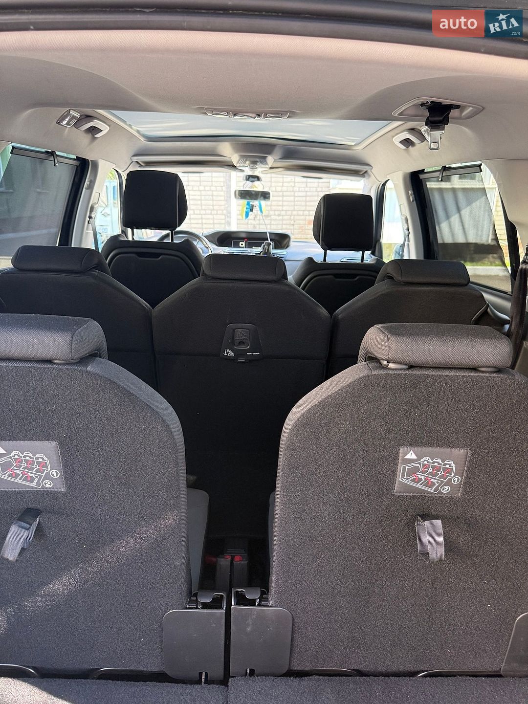 Citroen C4 Picasso 2015 VIN VF73A5GZTFJ724939 фото оголошення 16 з 26