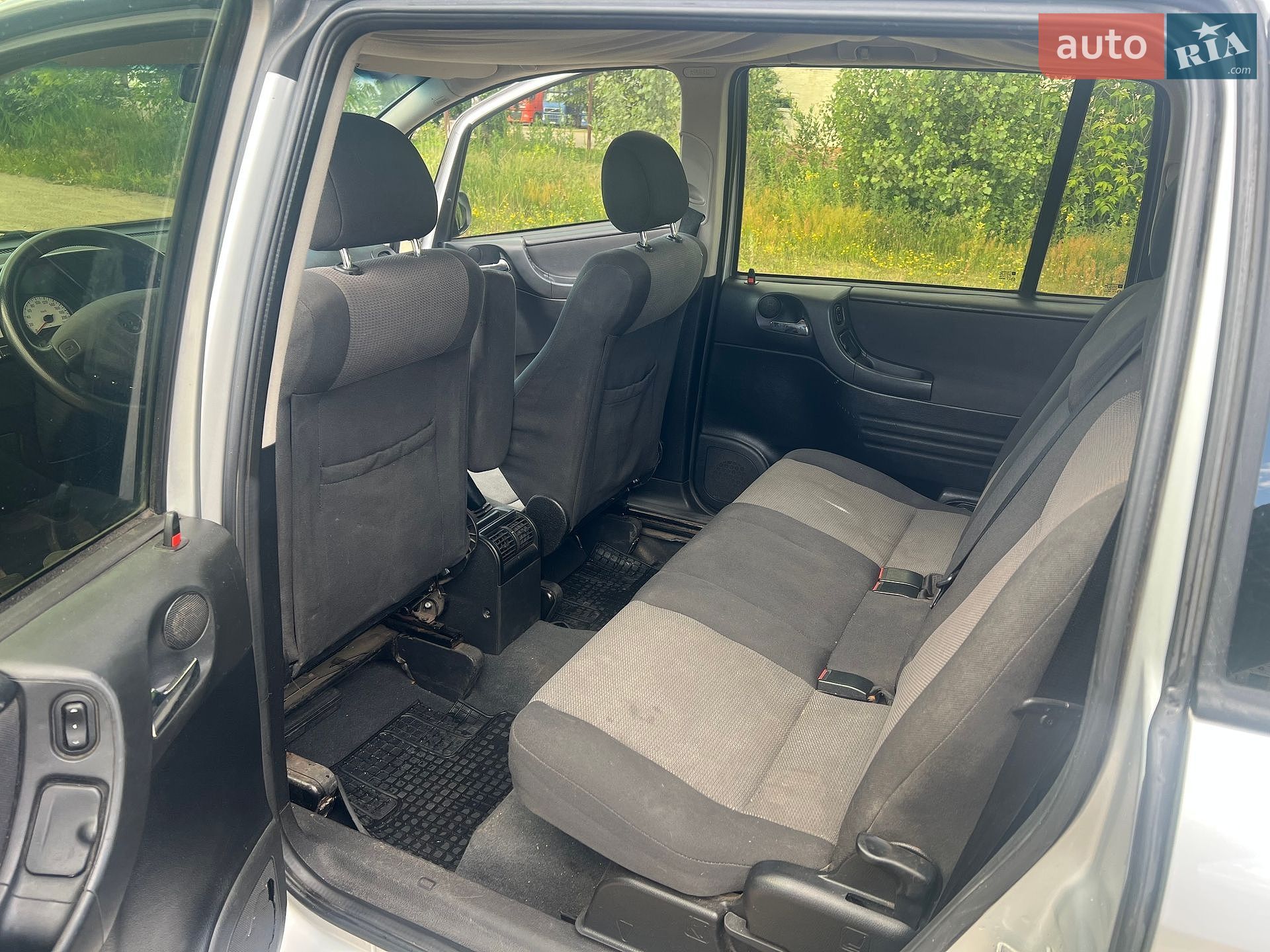 Opel Zafira 2003 VIN W0L0TGF7532147830 фото оголошення 23 з 30