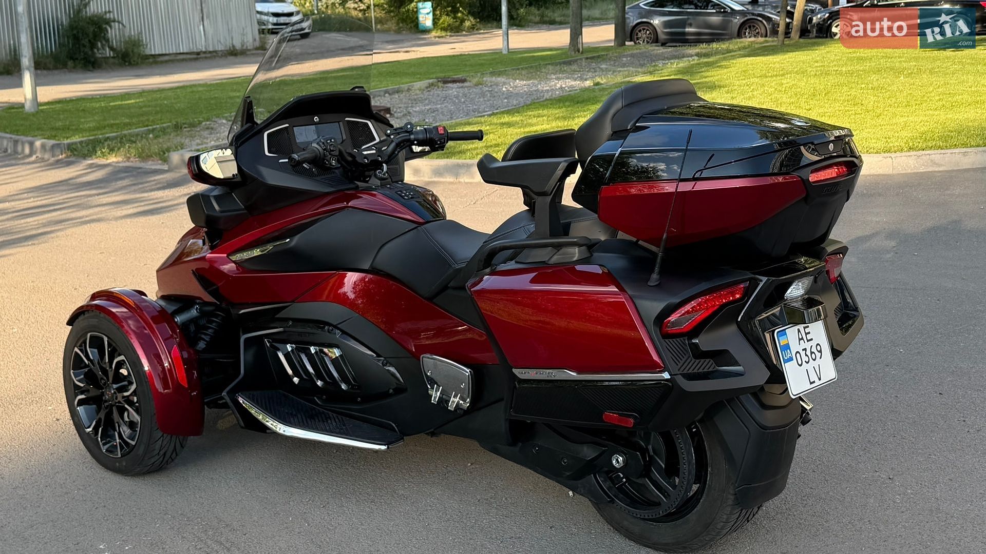 BRP Spyder 2022 VIN 2BXNBDD29NV004703 фото оголошення 4 з 7