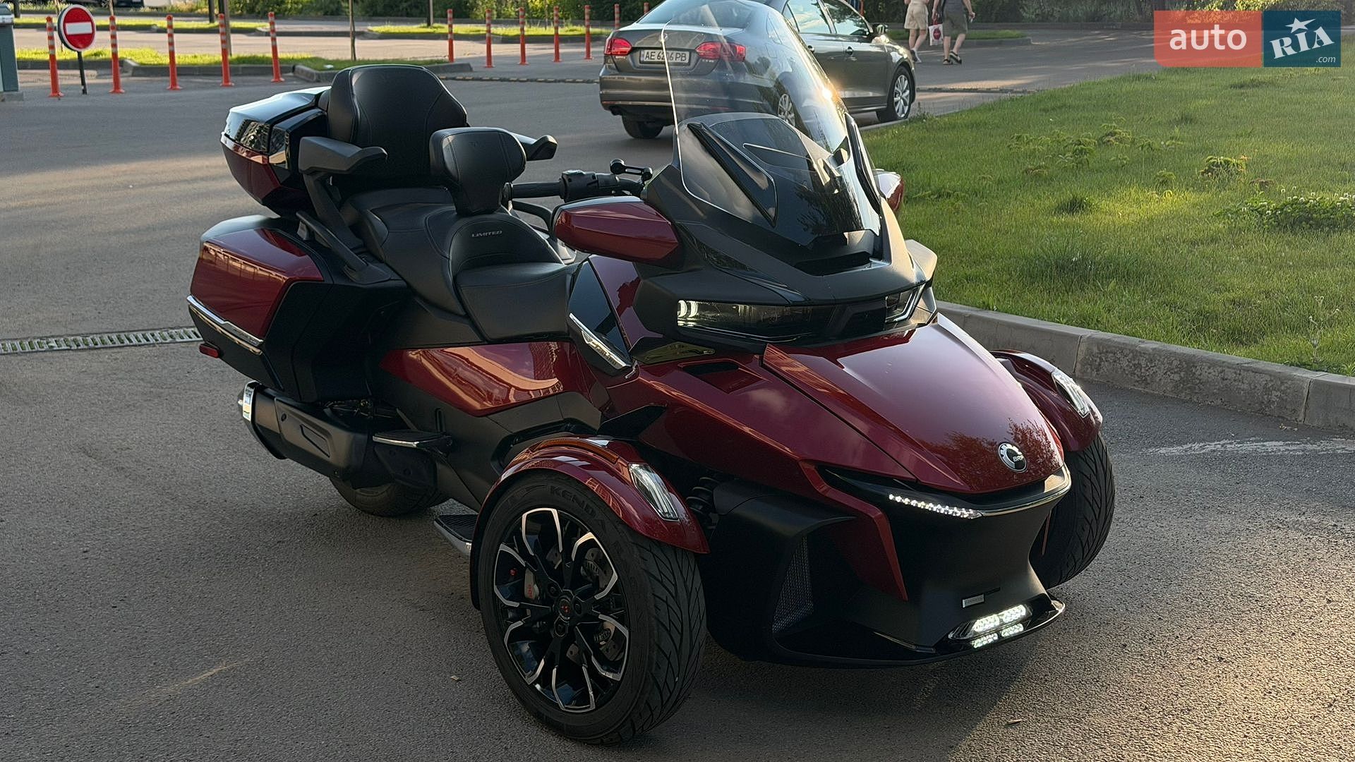 BRP Spyder 2022 VIN 2BXNBDD29NV004703 фото оголошення 2 з 7