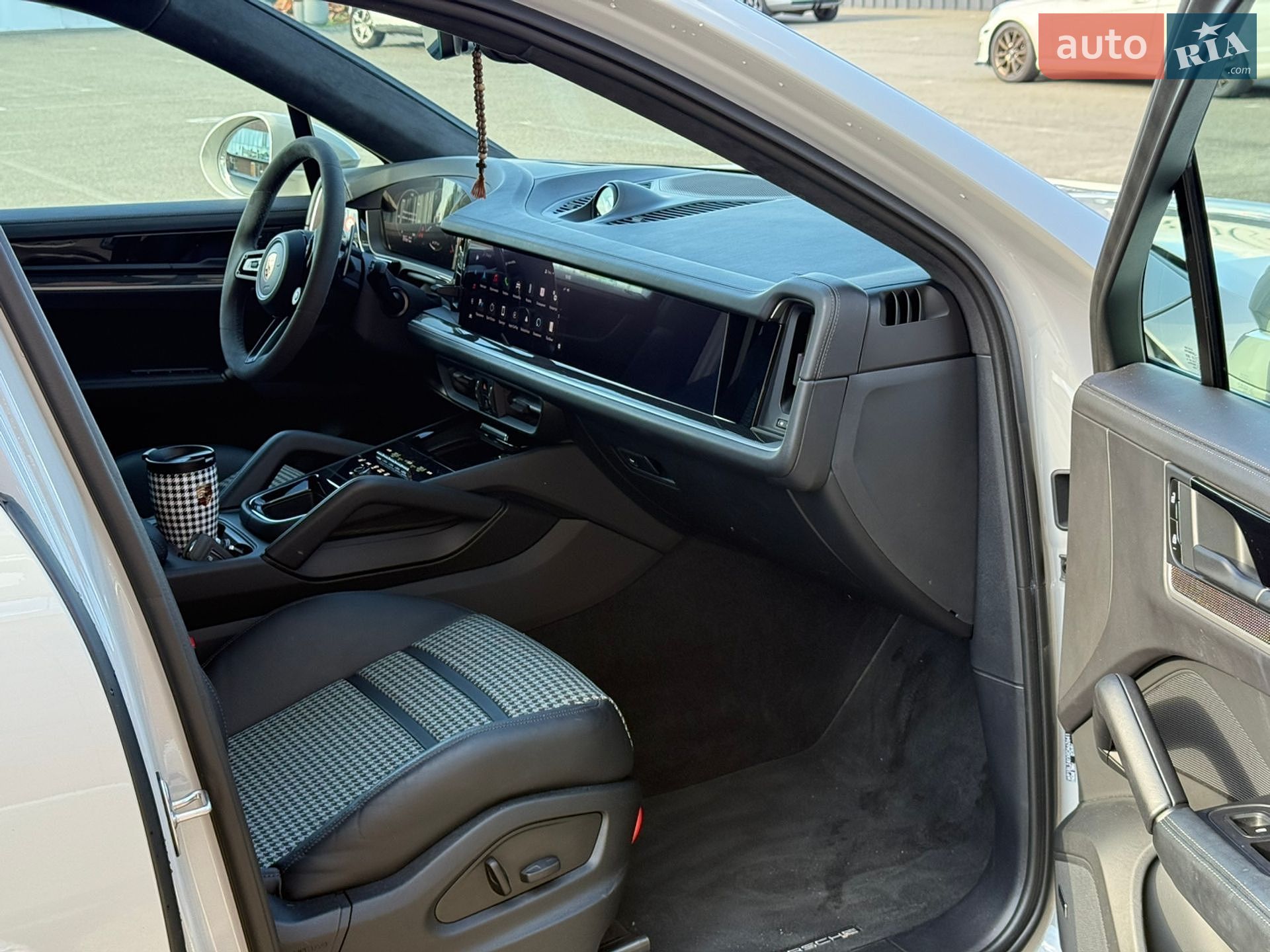 Porsche Cayenne Coupe 2024 VIN WP1BL2AYXRDA62641 фото оголошення 5 з 60
