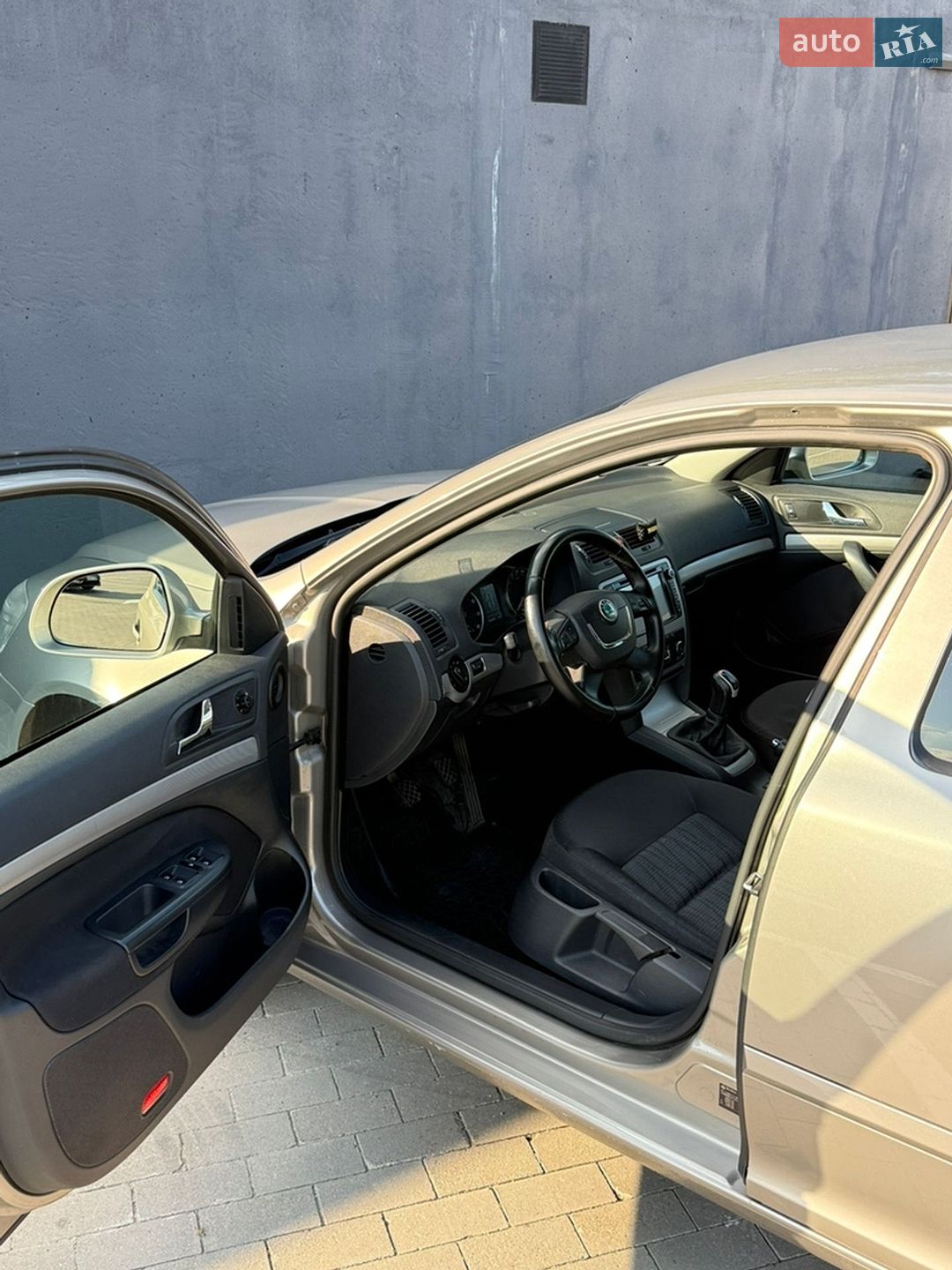 Skoda Octavia 2012 VIN TMBBK41Z7DB151628 фото оголошення 7 з 14