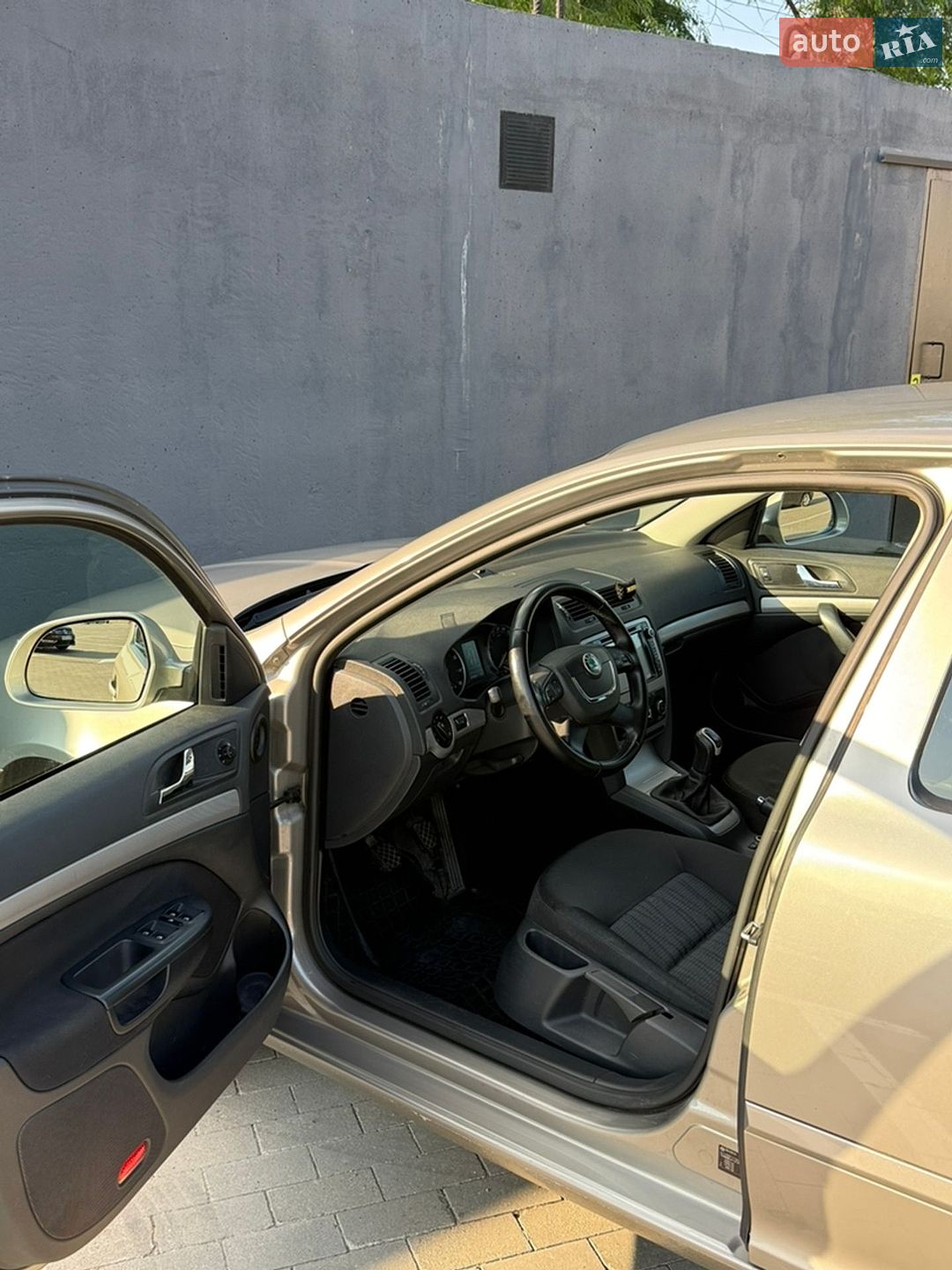 Skoda Octavia 2012 VIN TMBBK41Z7DB151628 фото оголошення 8 з 14