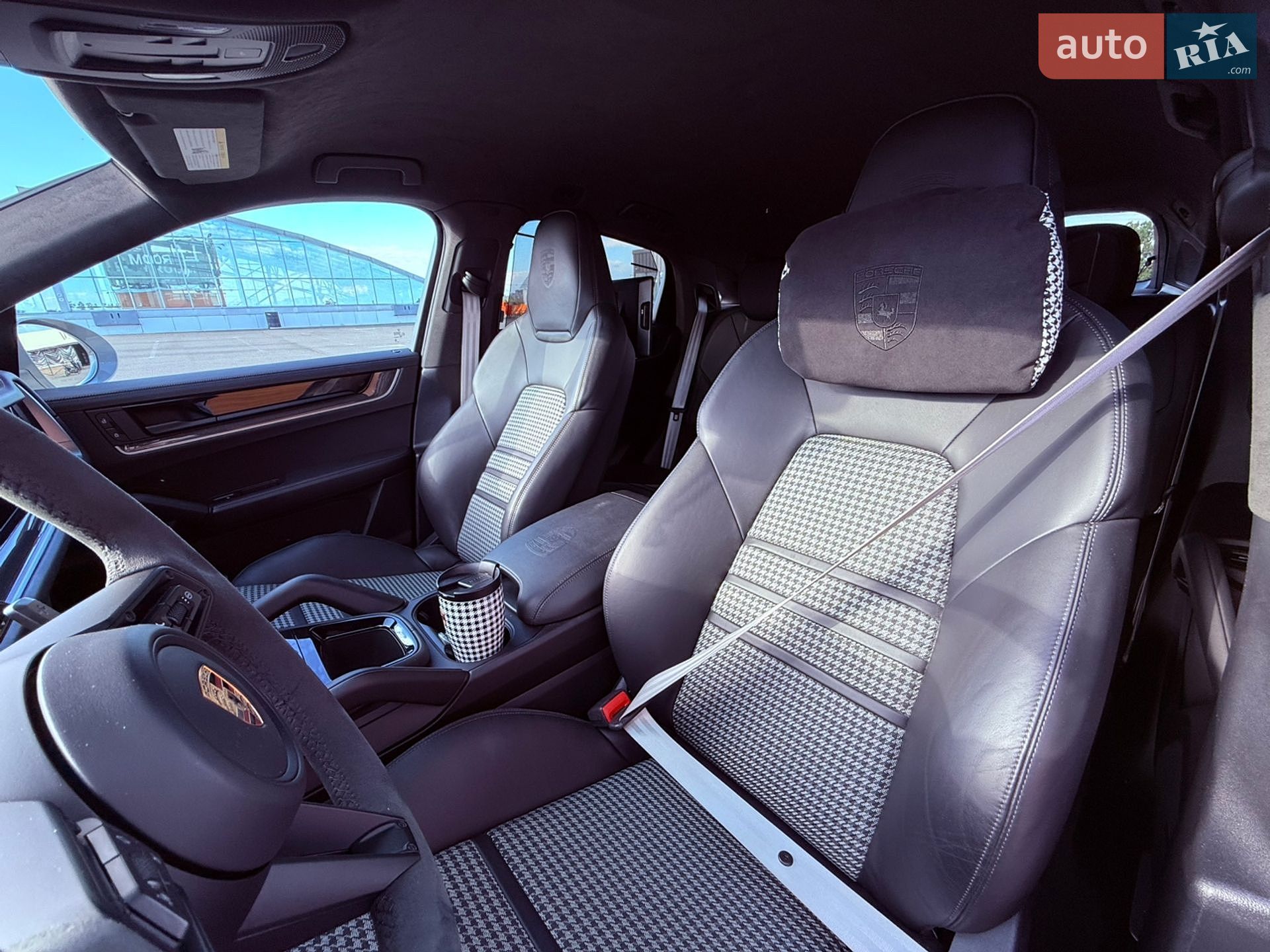 Porsche Cayenne Coupe 2024 VIN WP1BL2AYXRDA62641 фото оголошення 41 з 60