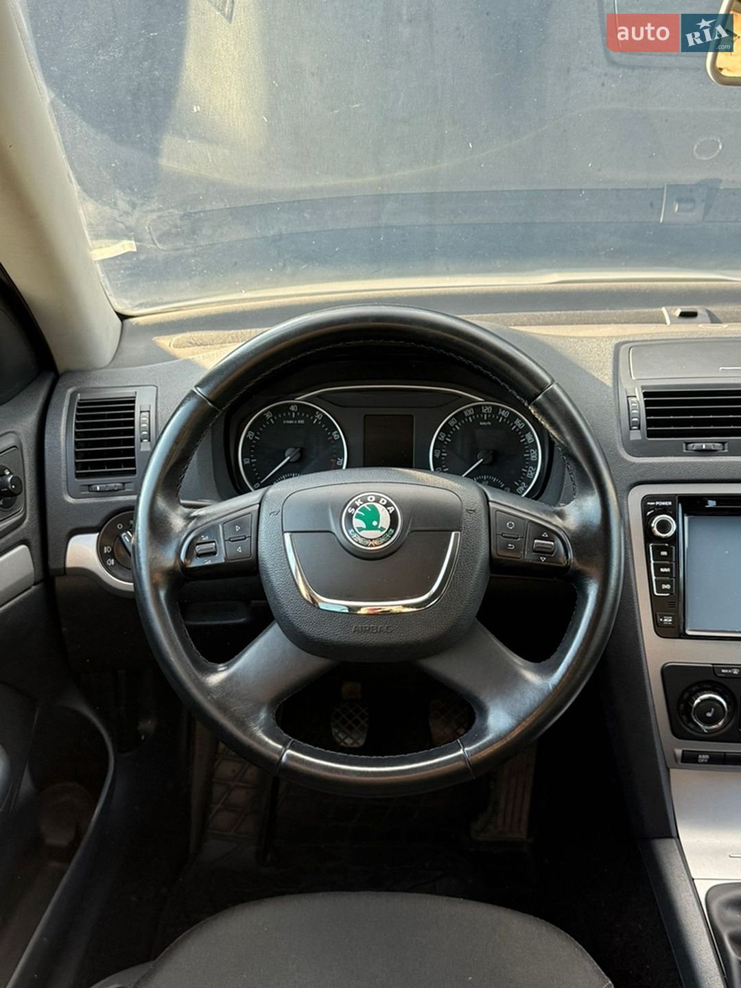 Skoda Octavia 2012 VIN TMBBK41Z7DB151628 фото оголошення 11 з 14