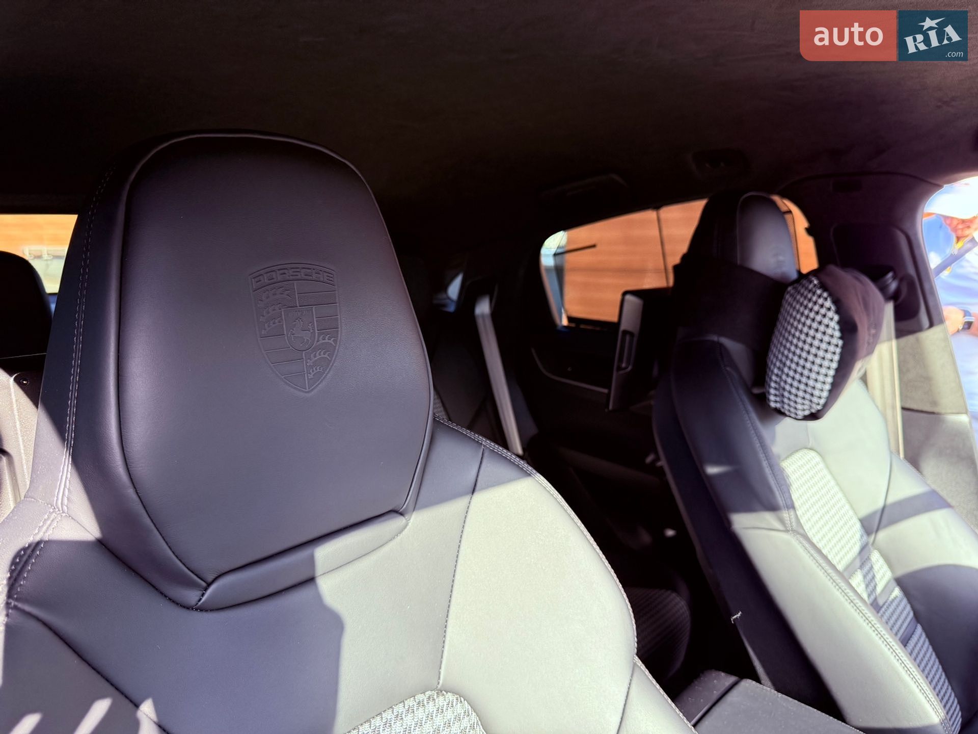 Porsche Cayenne Coupe 2024 VIN WP1BL2AYXRDA62641 фото оголошення 46 з 60