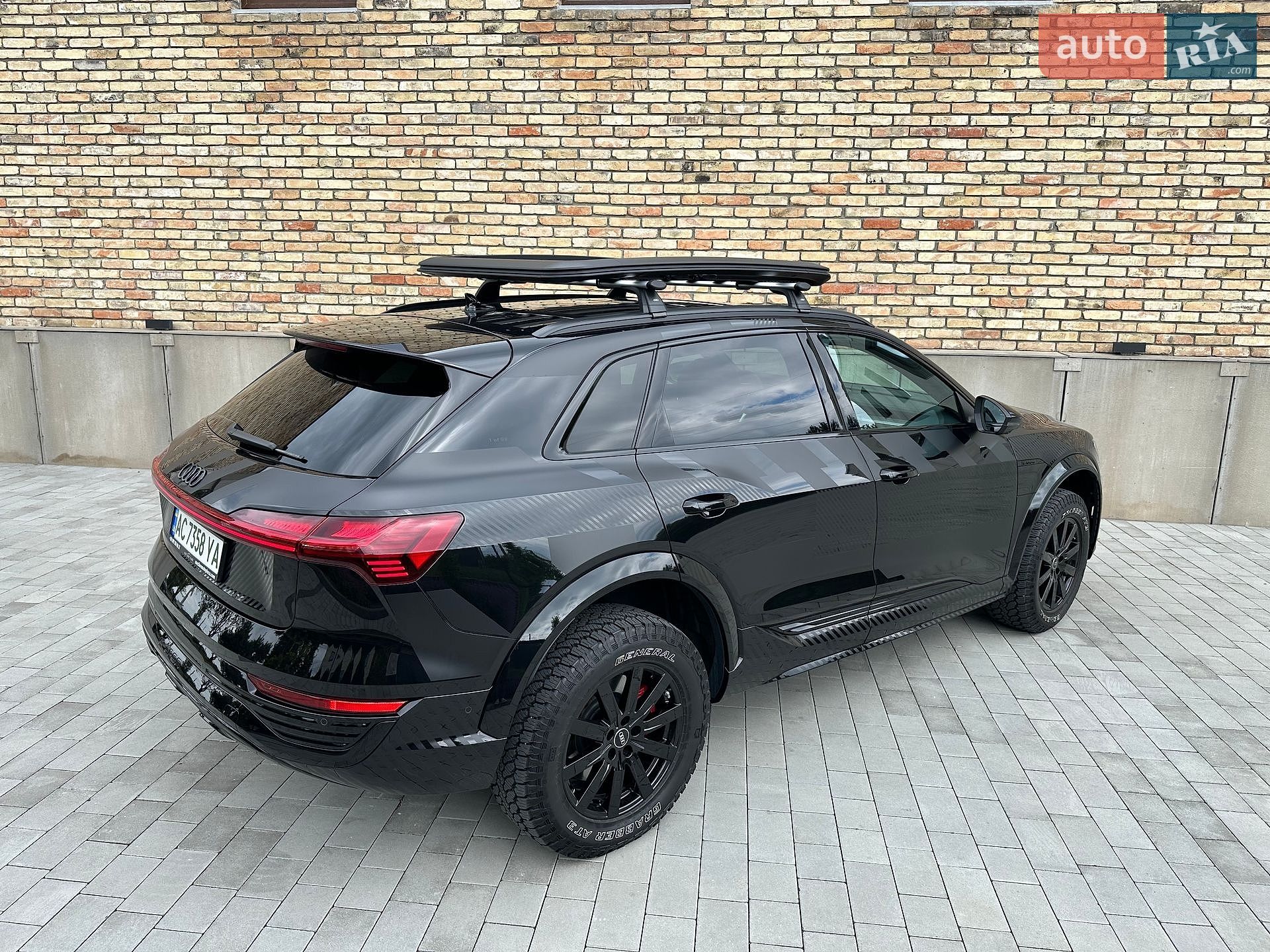Audi Q8 e-tron 2024 VIN WAUZZZGE9RB063485 фото оголошення 9 з 32