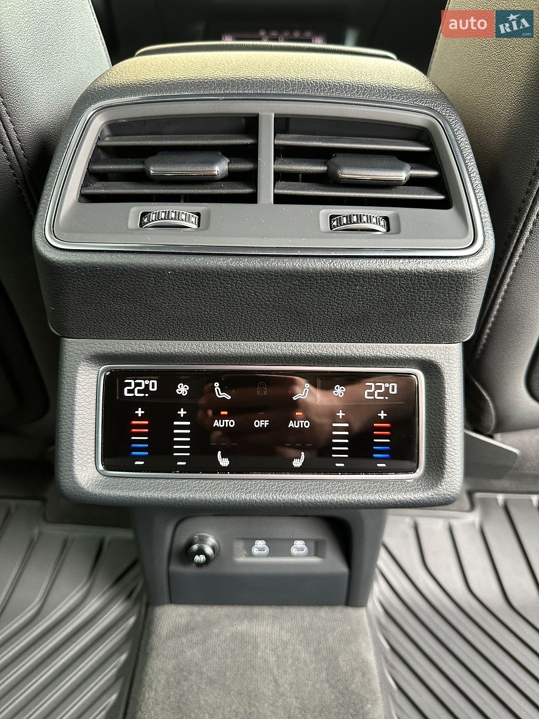 Audi Q8 e-tron 2024 VIN WAUZZZGE9RB063485 фото оголошення 23 з 32